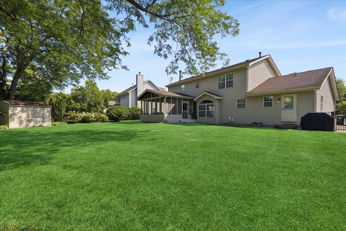 1306 Clark Street, North Aurora, IL 60542