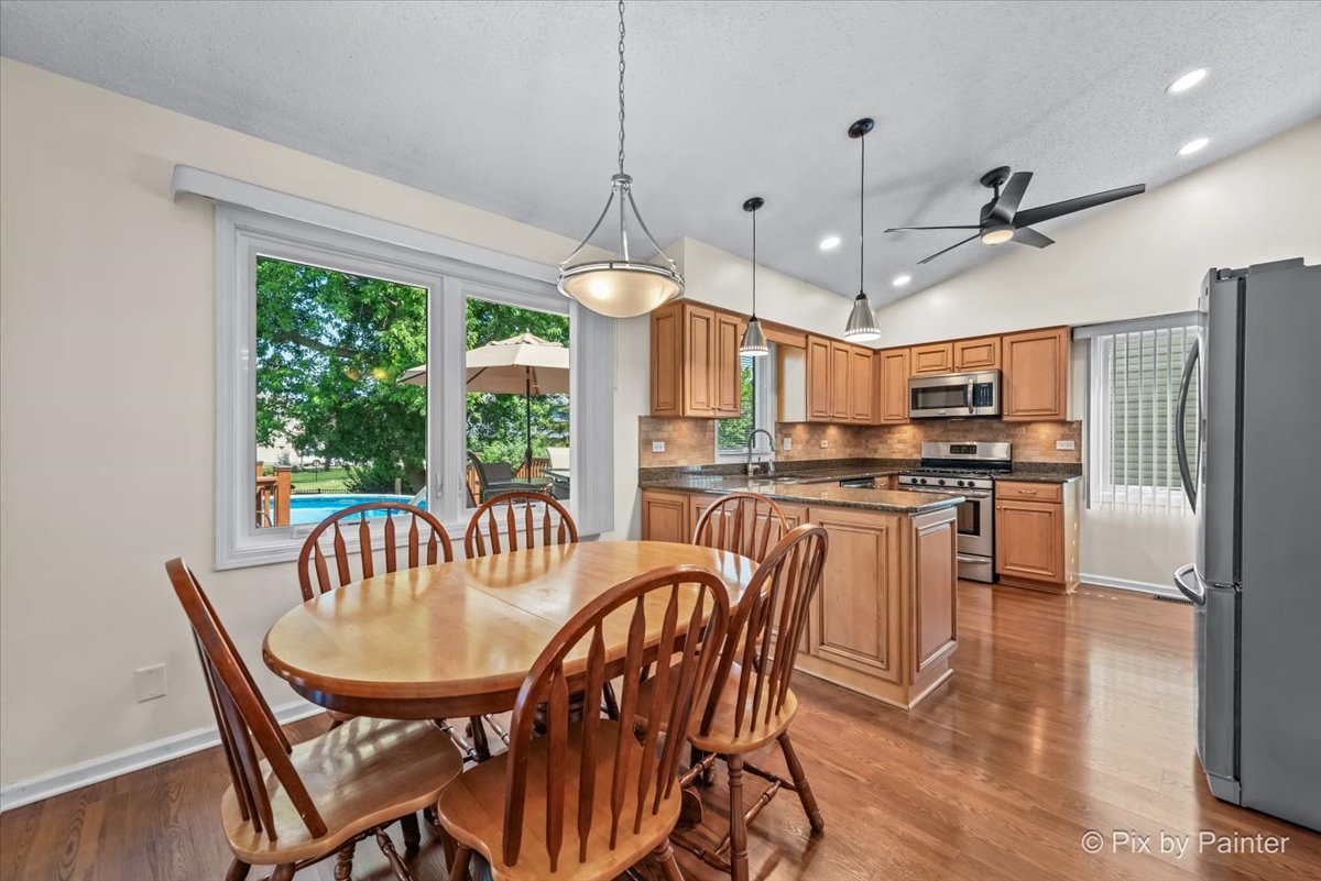 941 Millwood Drive, Bartlett, IL 60103