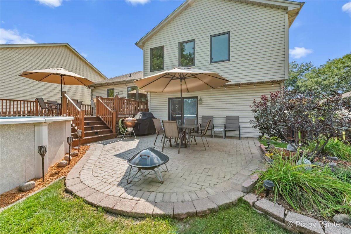 941 Millwood Drive, Bartlett, IL 60103