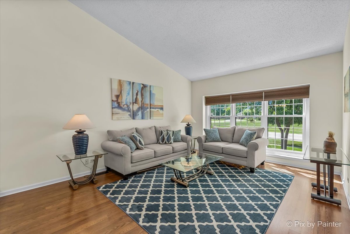 941 Millwood Drive, Bartlett, IL 60103