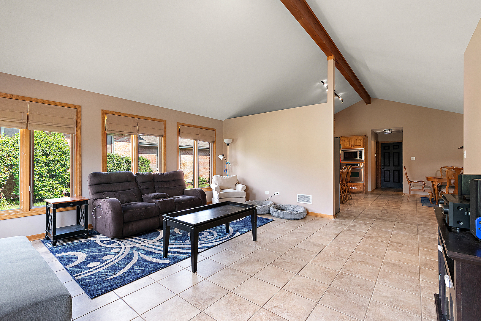 8542 Monaghan Drive, Tinley Park, IL 60487