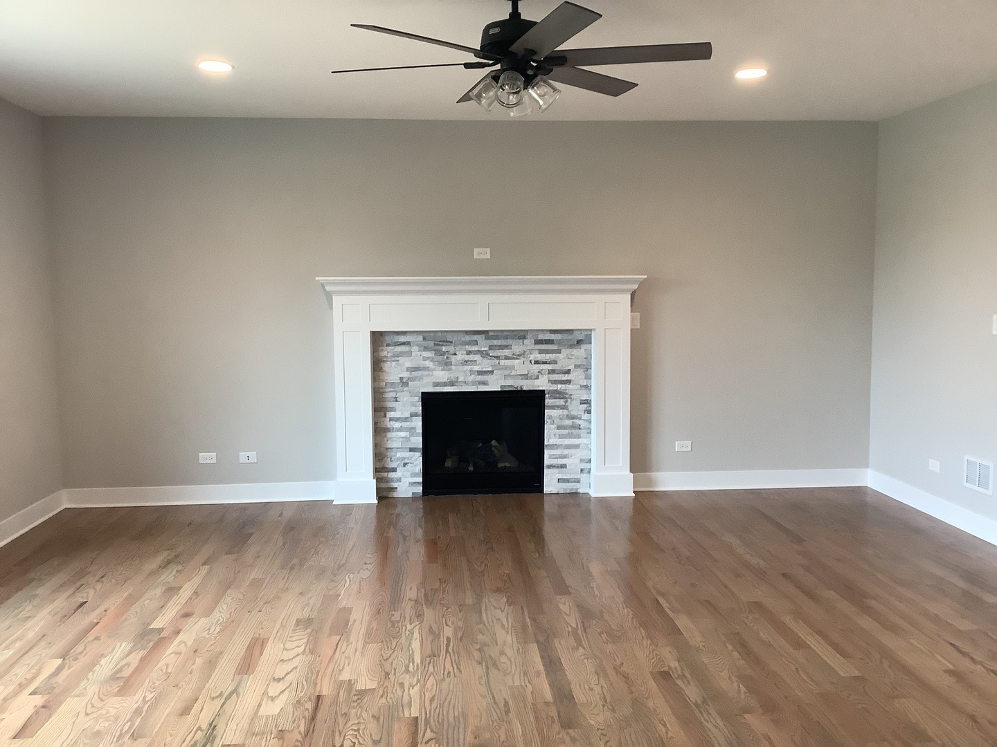 12415 FOXBOROUGH Drive, Mokena, IL 60448