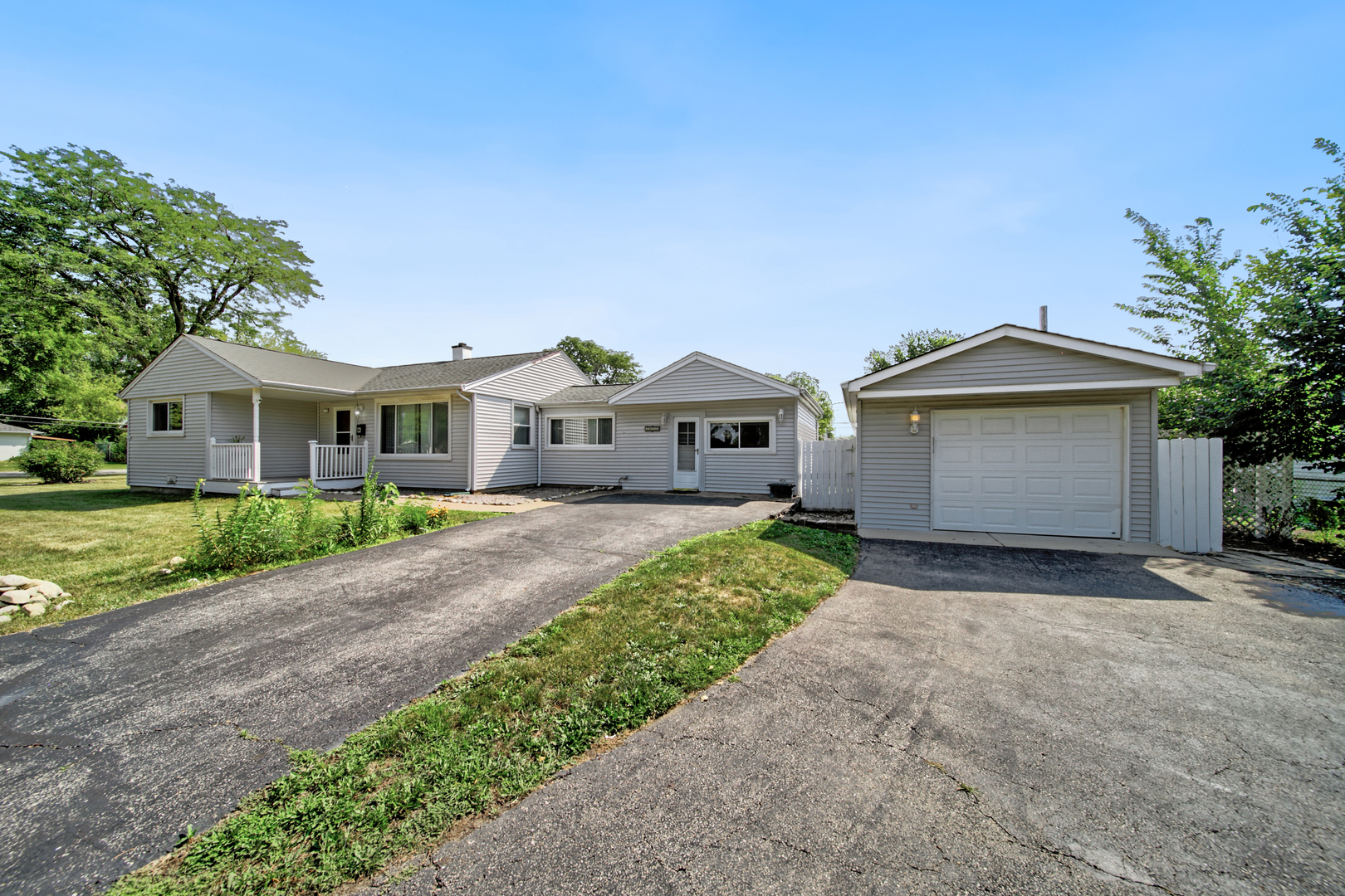 2600 Dove Street, Rolling Meadows, IL 60008