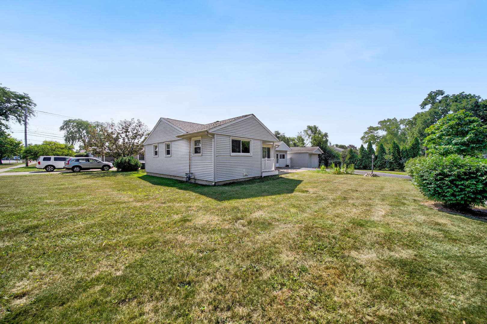 2600 Dove Street, Rolling Meadows, IL 60008