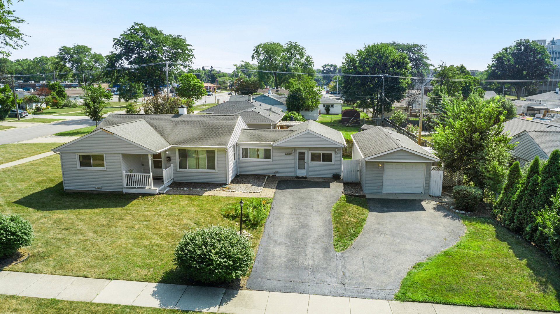 2600 Dove Street, Rolling Meadows, IL 60008