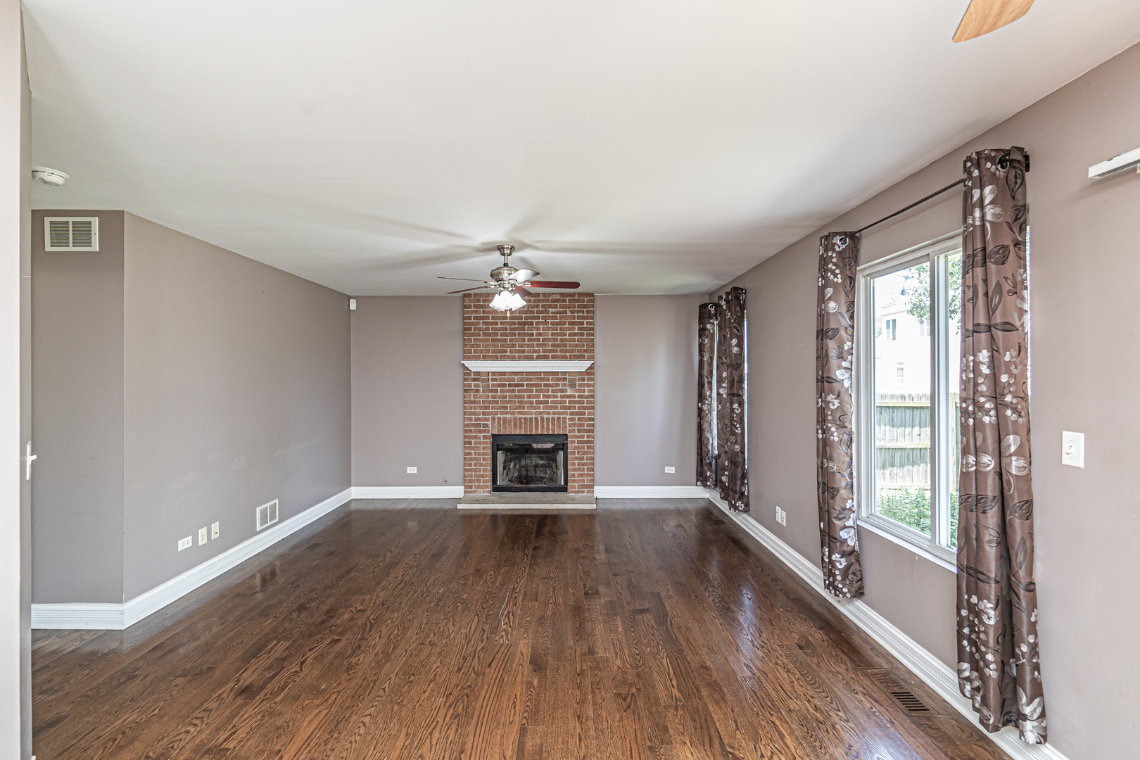 636 Kingsbrooke Crossing, Bolingbrook, IL 60440
