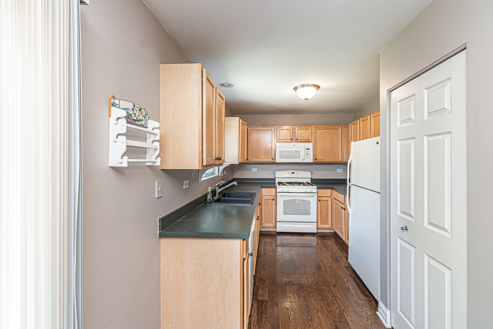 636 Kingsbrooke Crossing, Bolingbrook, IL 60440