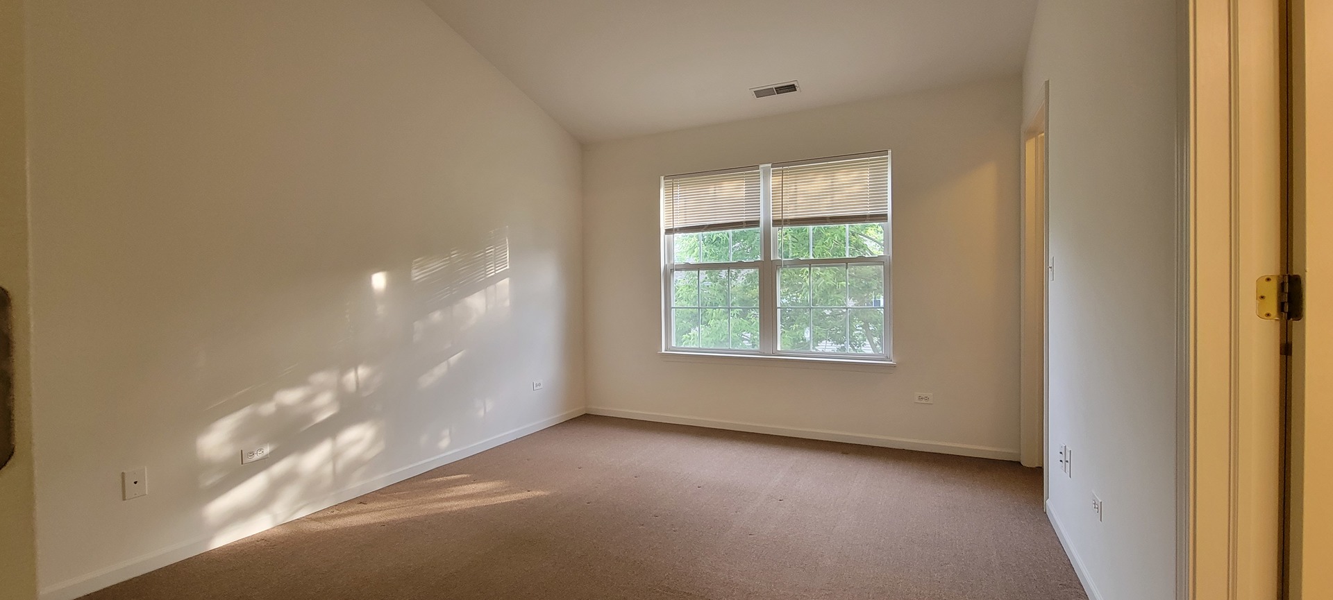 2871 Vernal Lane #2871, Naperville, IL 60564