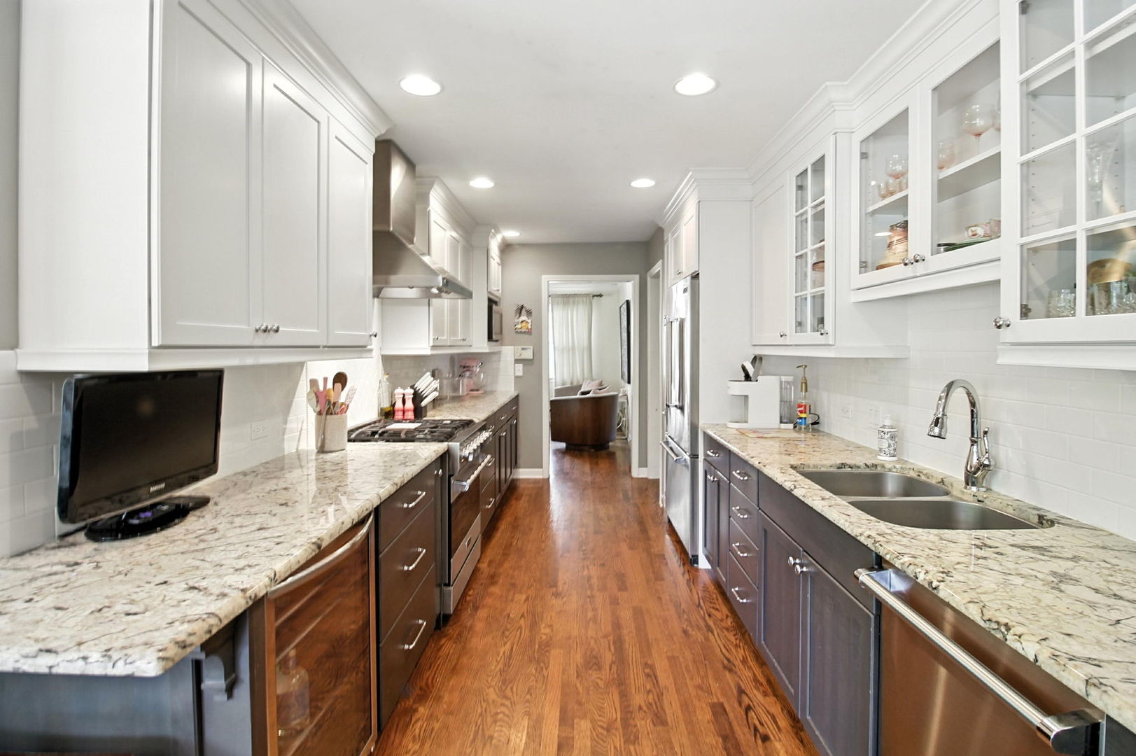 917 N Brainard Avenue, La Grange Park, IL 60526