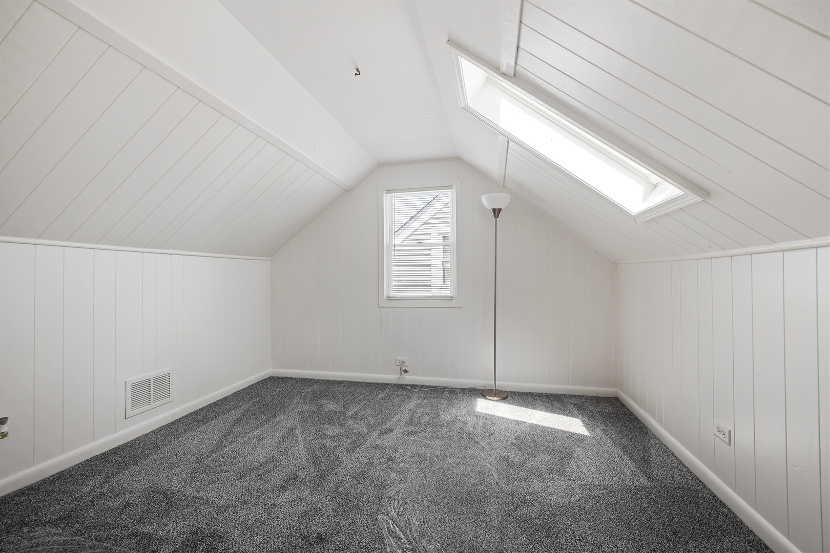 10807 Mcvicker Avenue, Chicago Ridge, IL 60415