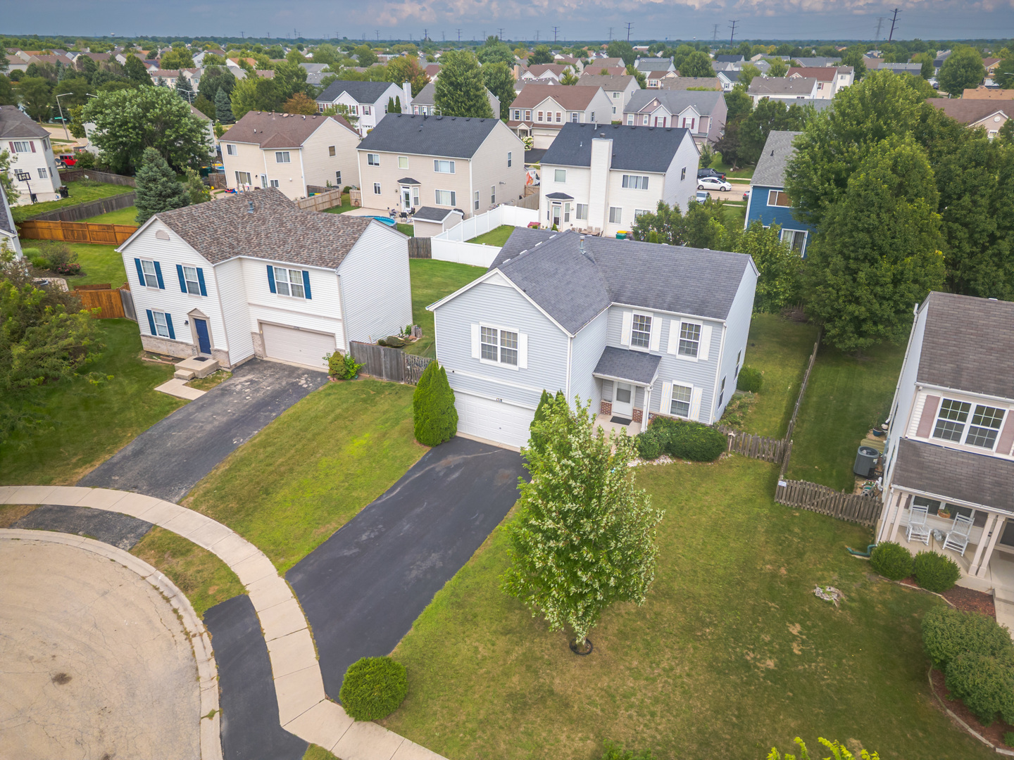 1718 Mountain Ridge Pass, Plainfield, IL 60586