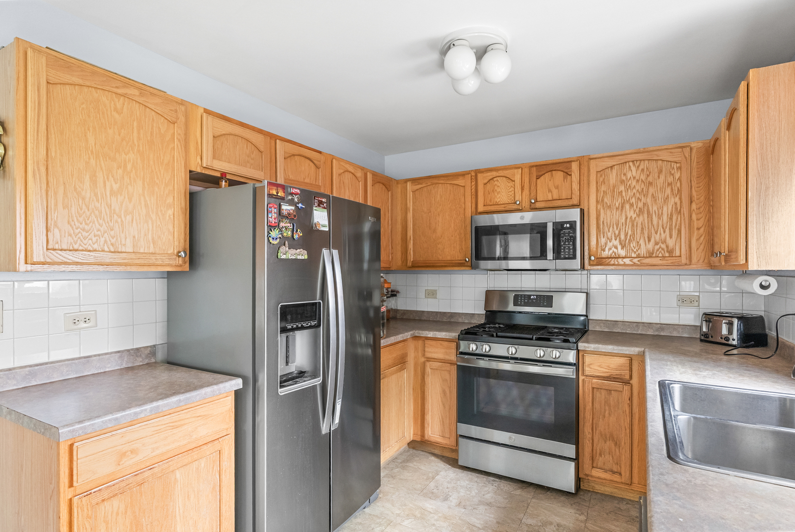 1718 Mountain Ridge Pass, Plainfield, IL 60586