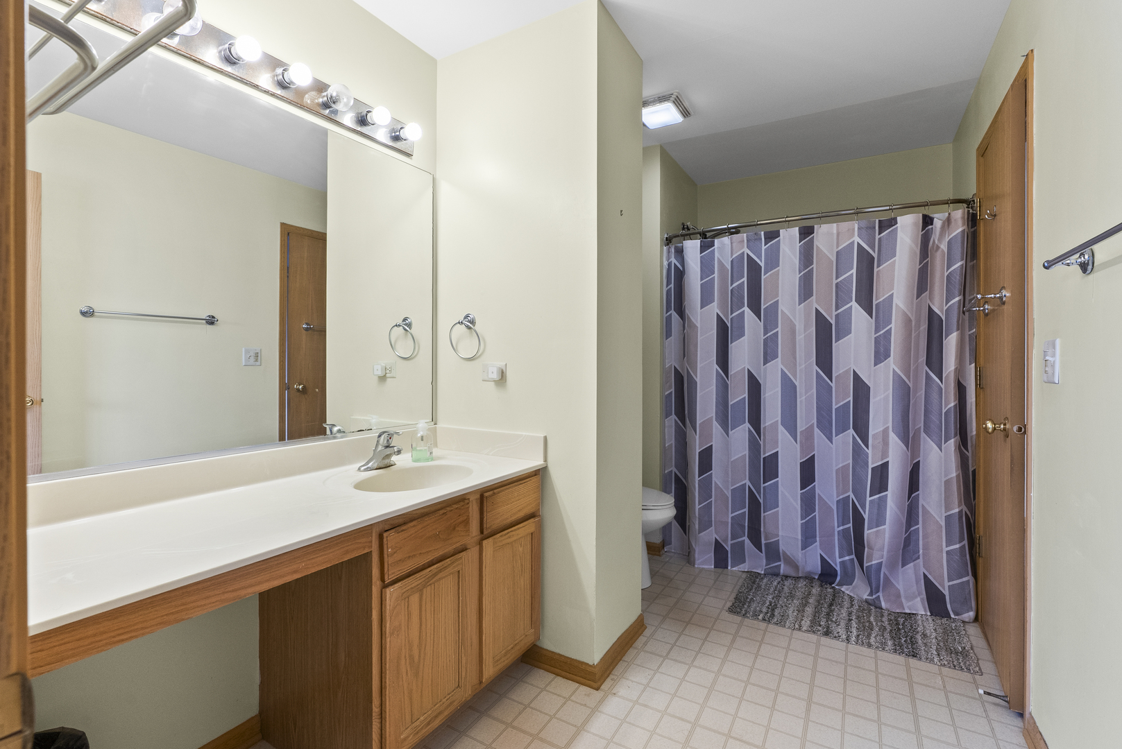 1718 Mountain Ridge Pass, Plainfield, IL 60586