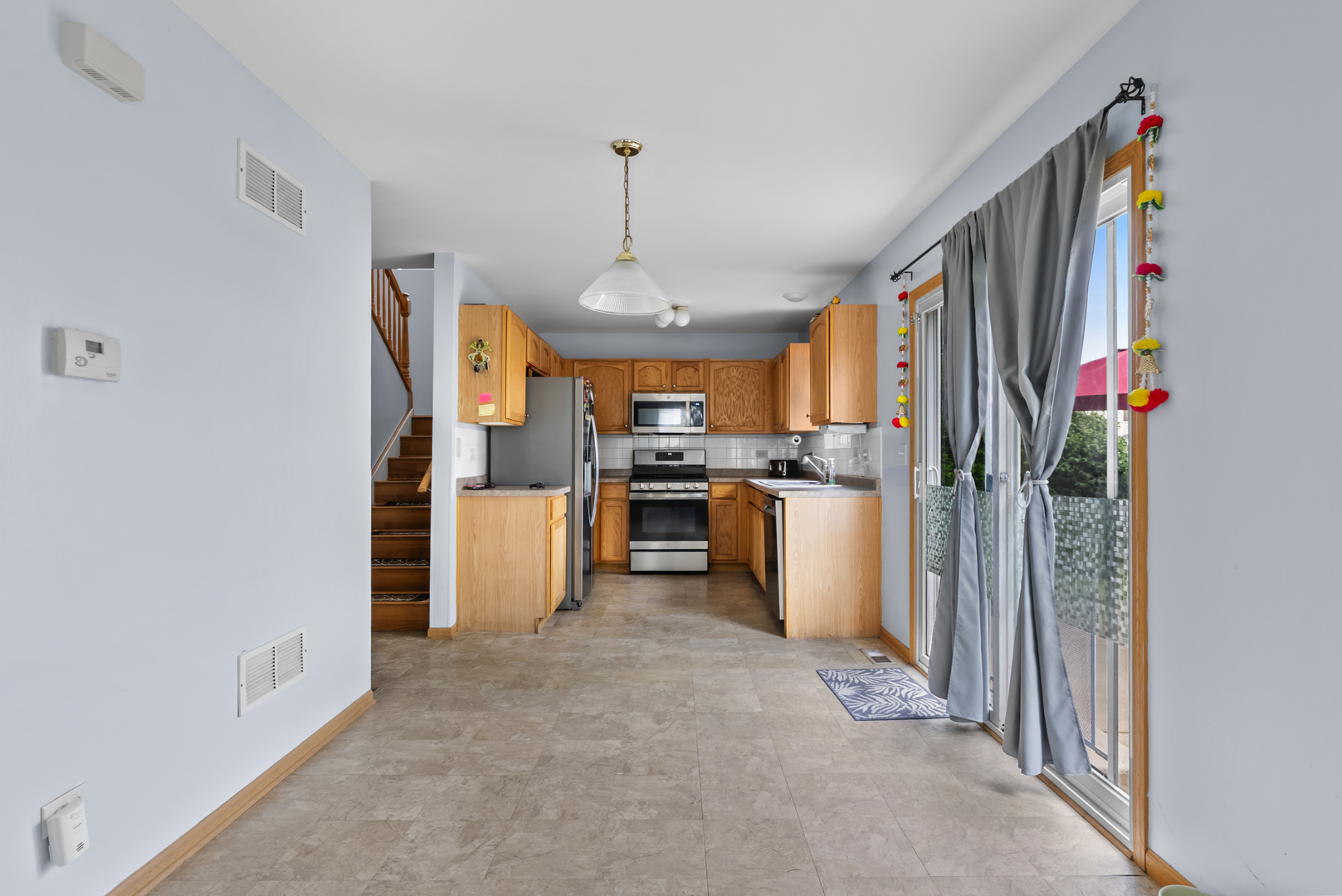 1718 Mountain Ridge Pass, Plainfield, IL 60586
