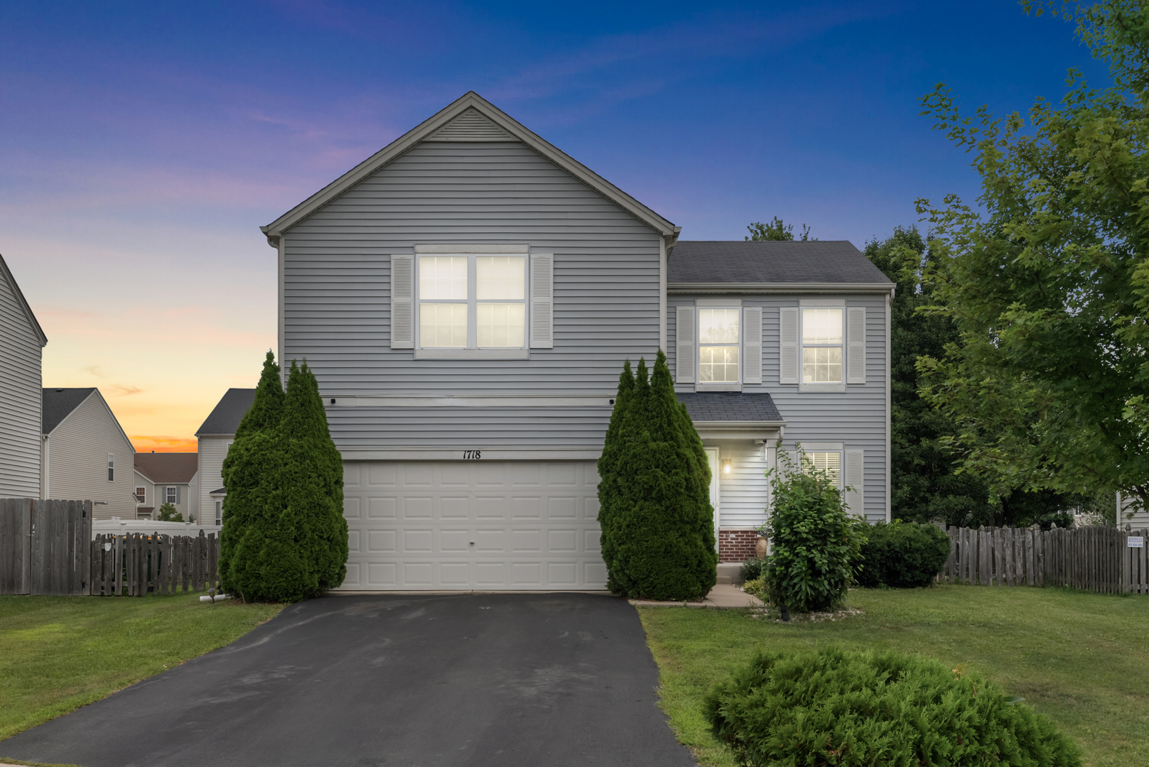 1718 Mountain Ridge Pass, Plainfield, IL 60586