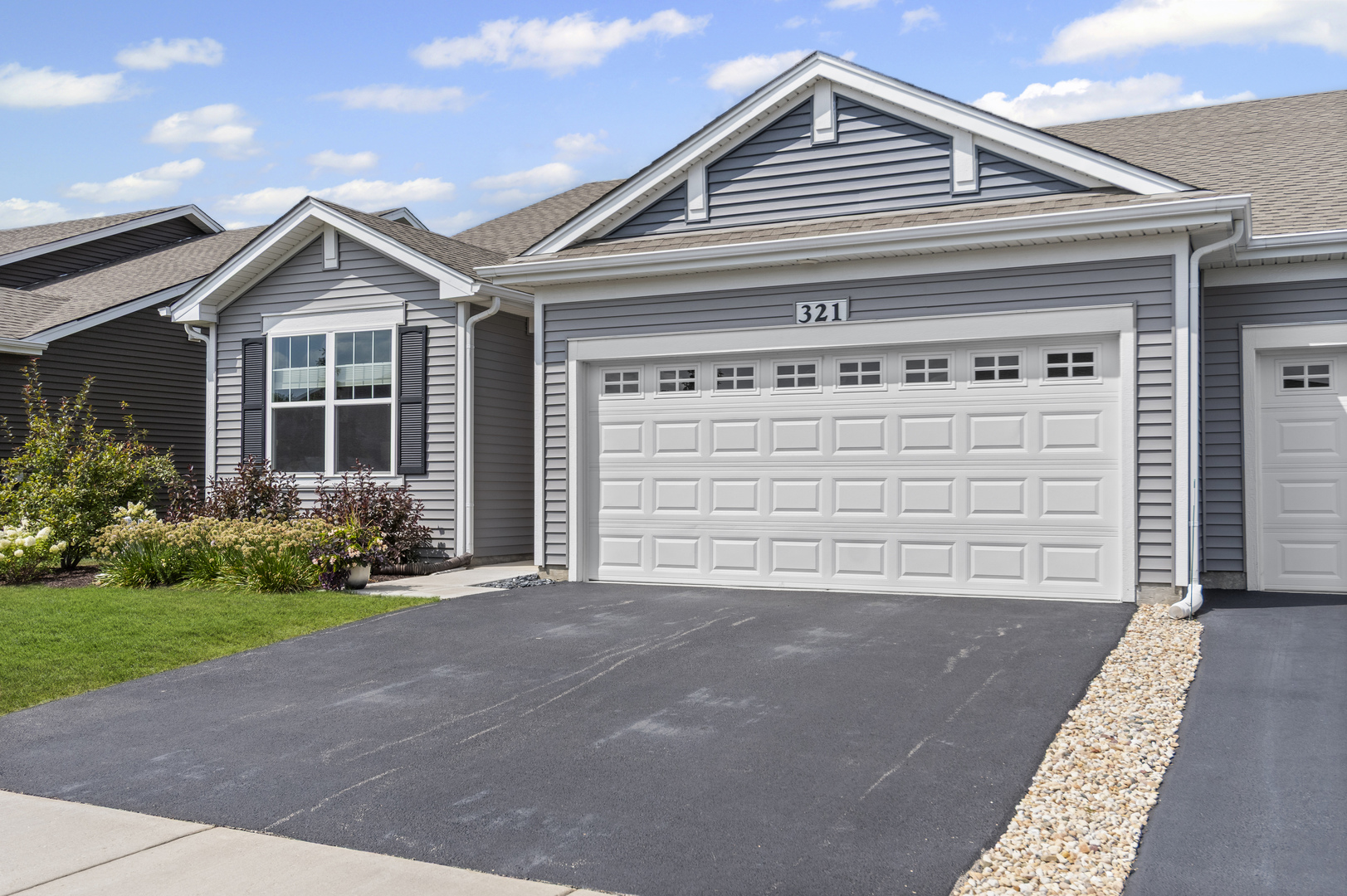 321 Ridley Street, North Aurora, IL 60542