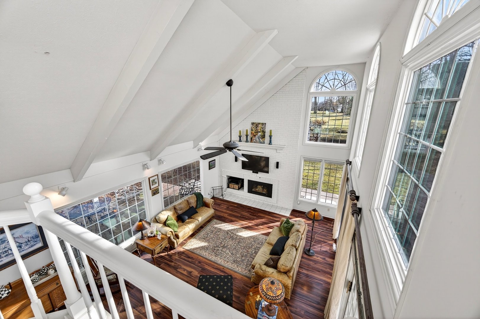 17 Sunset Road, Bloomington, IL 61701