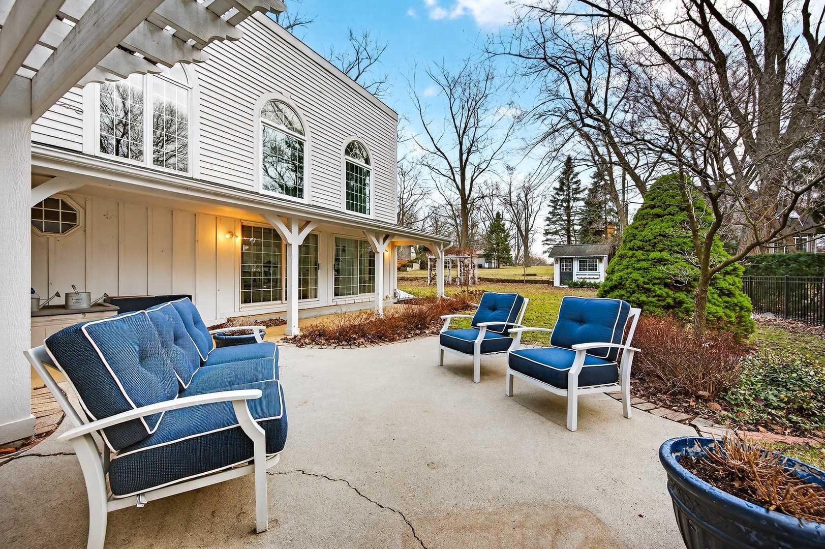 17 Sunset Road, Bloomington, IL 61701