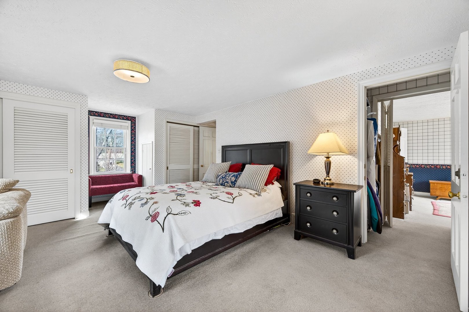 17 Sunset Road, Bloomington, IL 61701