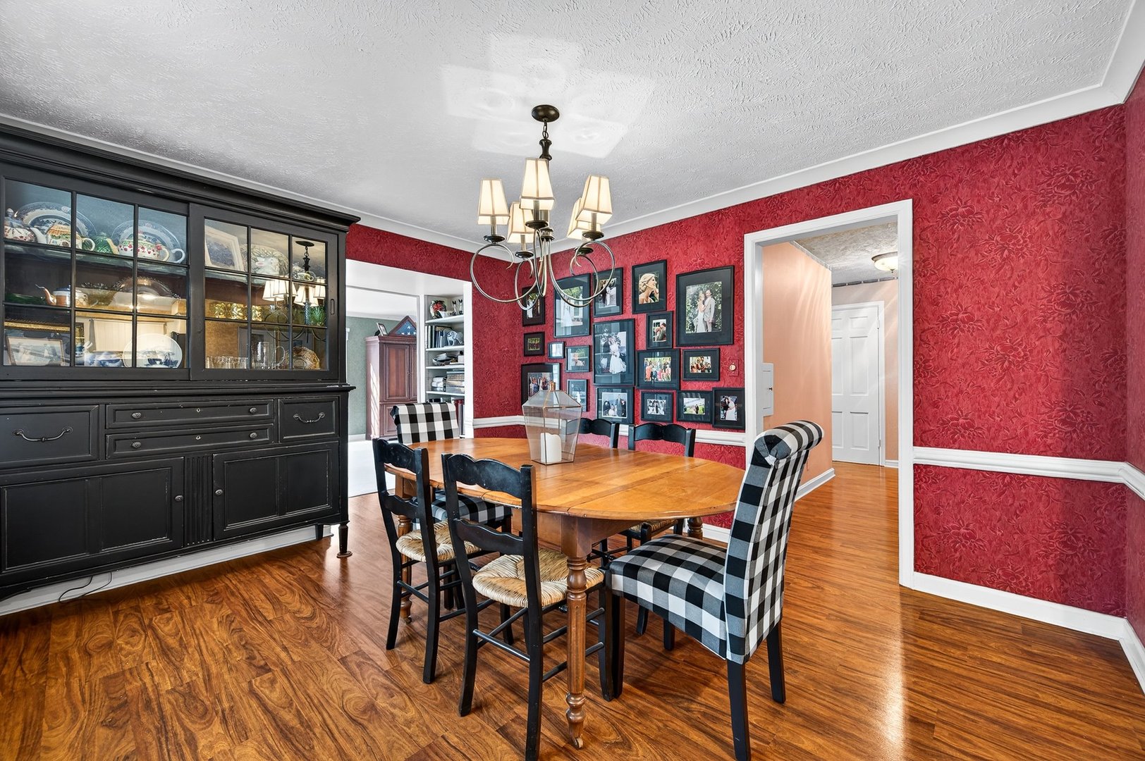 17 Sunset Road, Bloomington, IL 61701