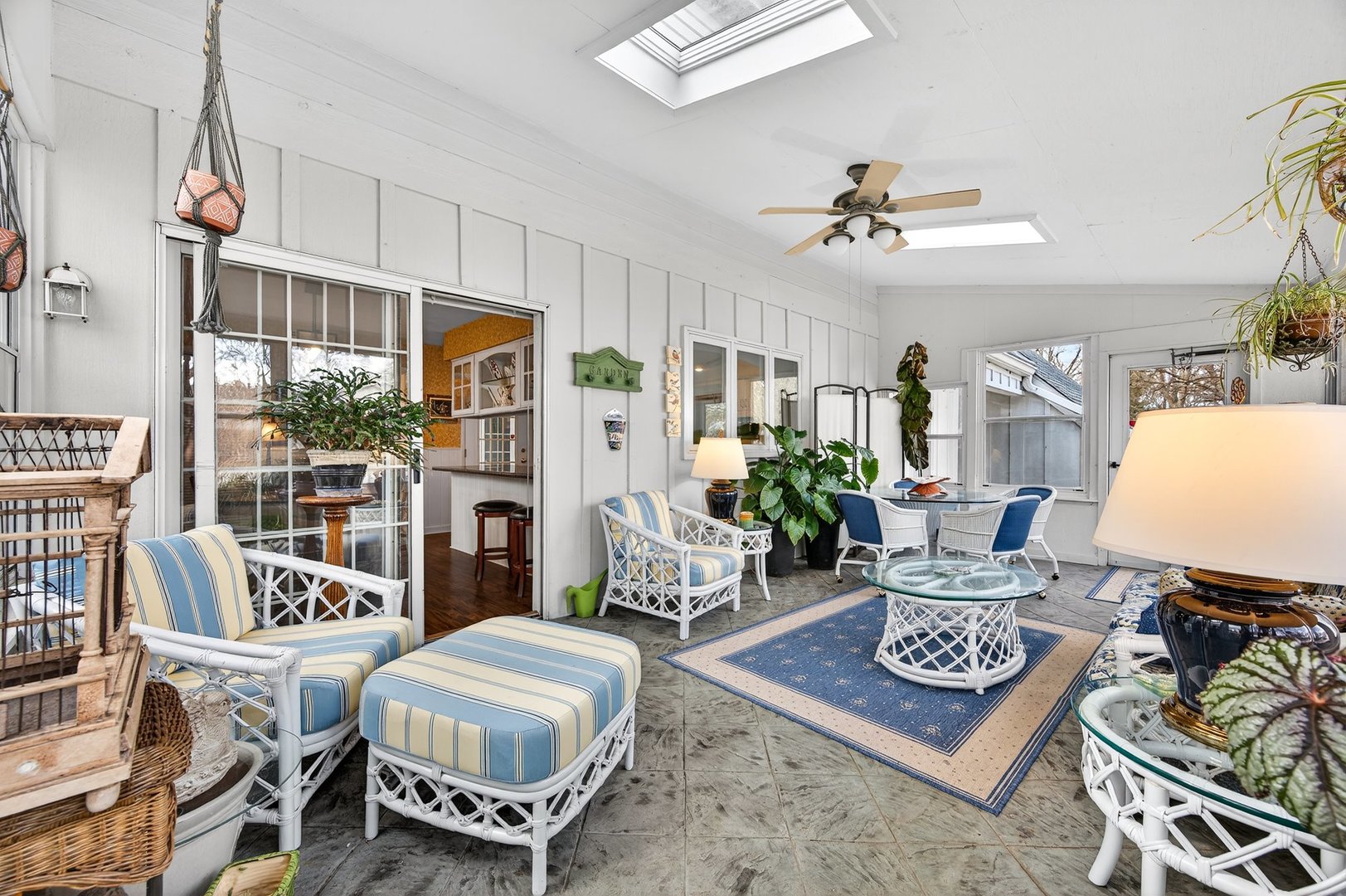 17 Sunset Road, Bloomington, IL 61701