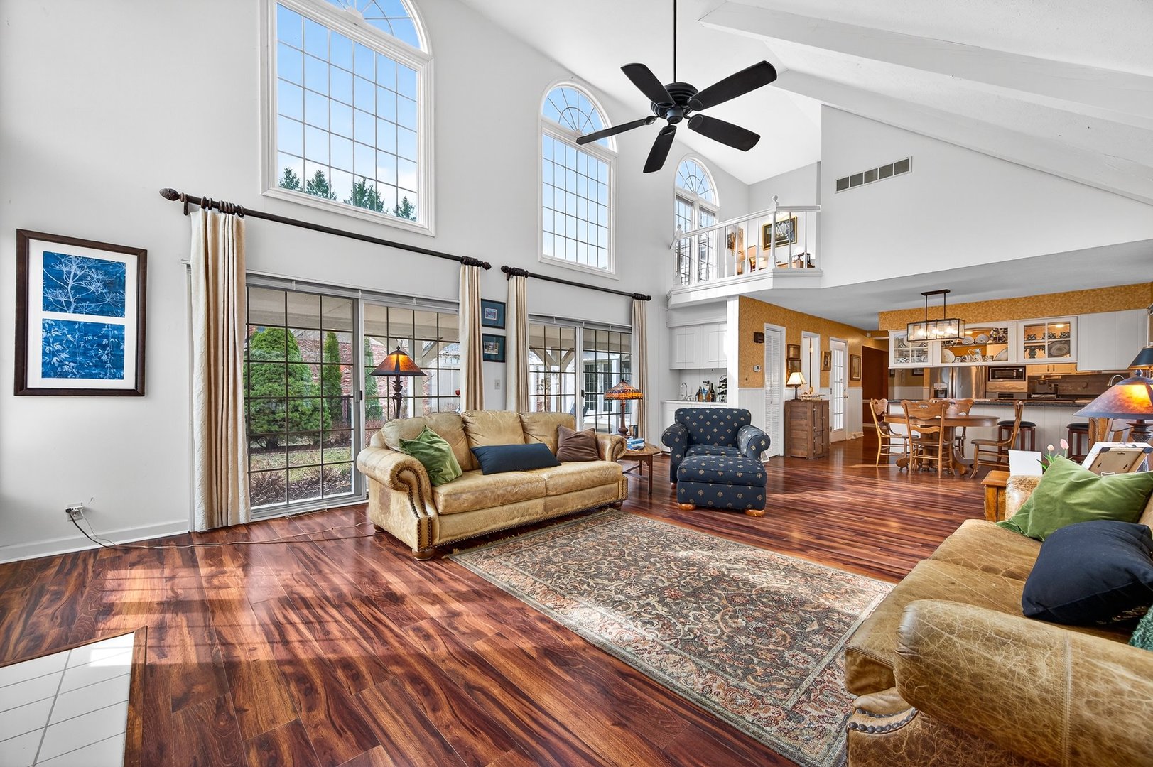 17 Sunset Road, Bloomington, IL 61701