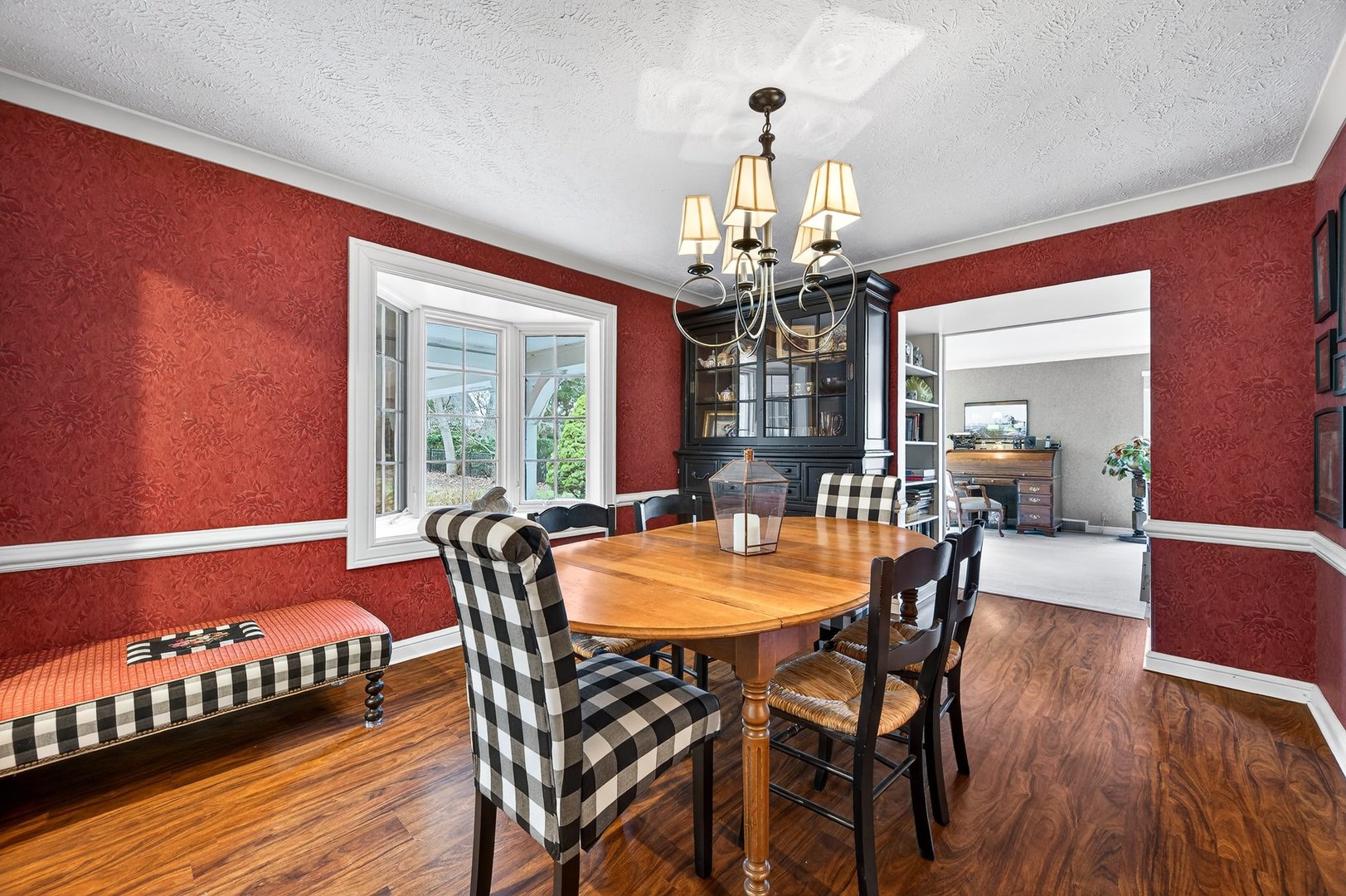 17 Sunset Road, Bloomington, IL 61701