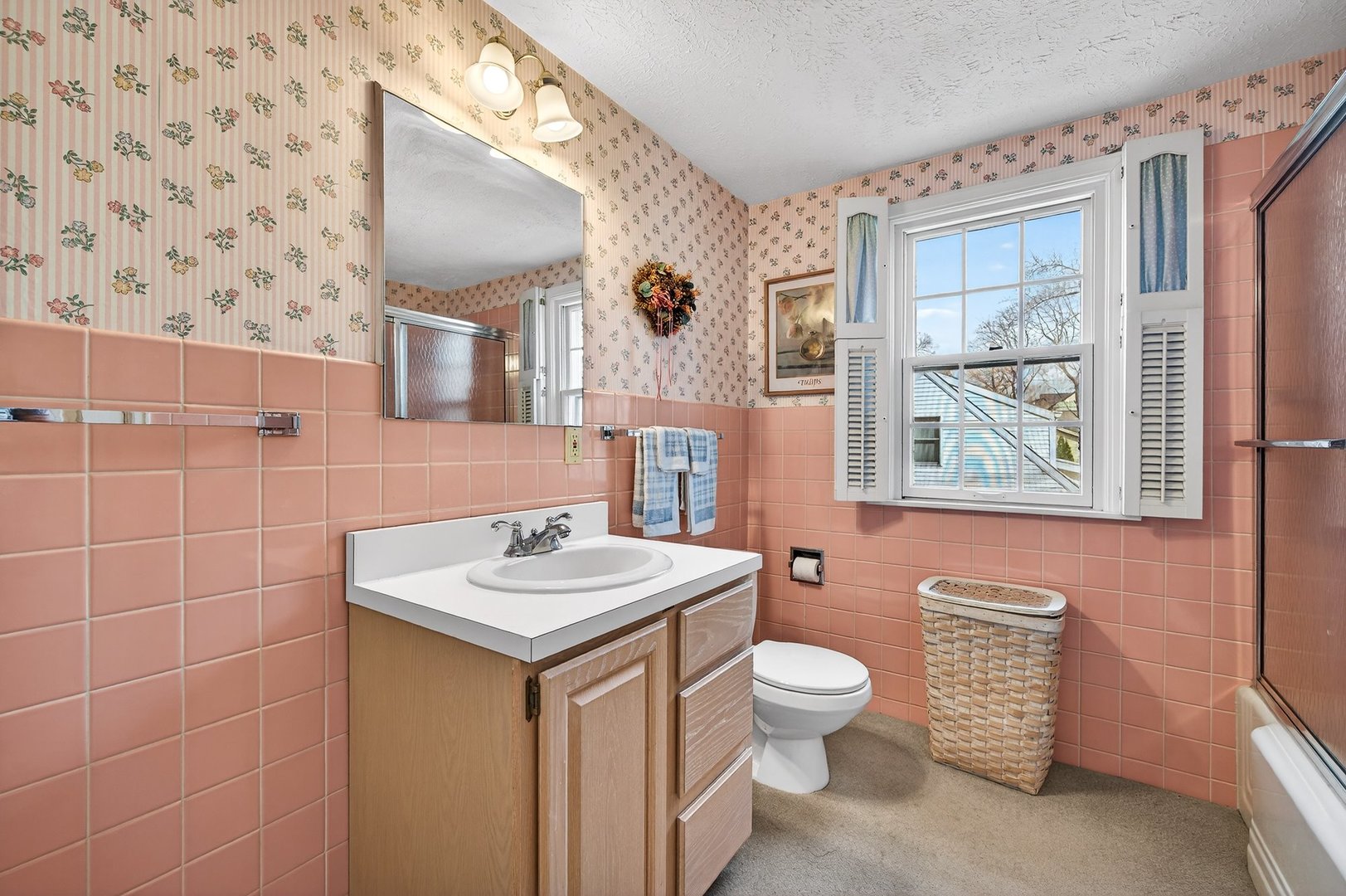 17 Sunset Road, Bloomington, IL 61701