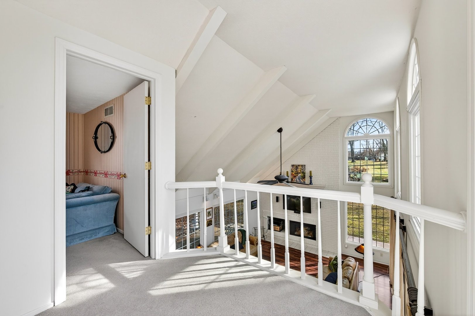 17 Sunset Road, Bloomington, IL 61701