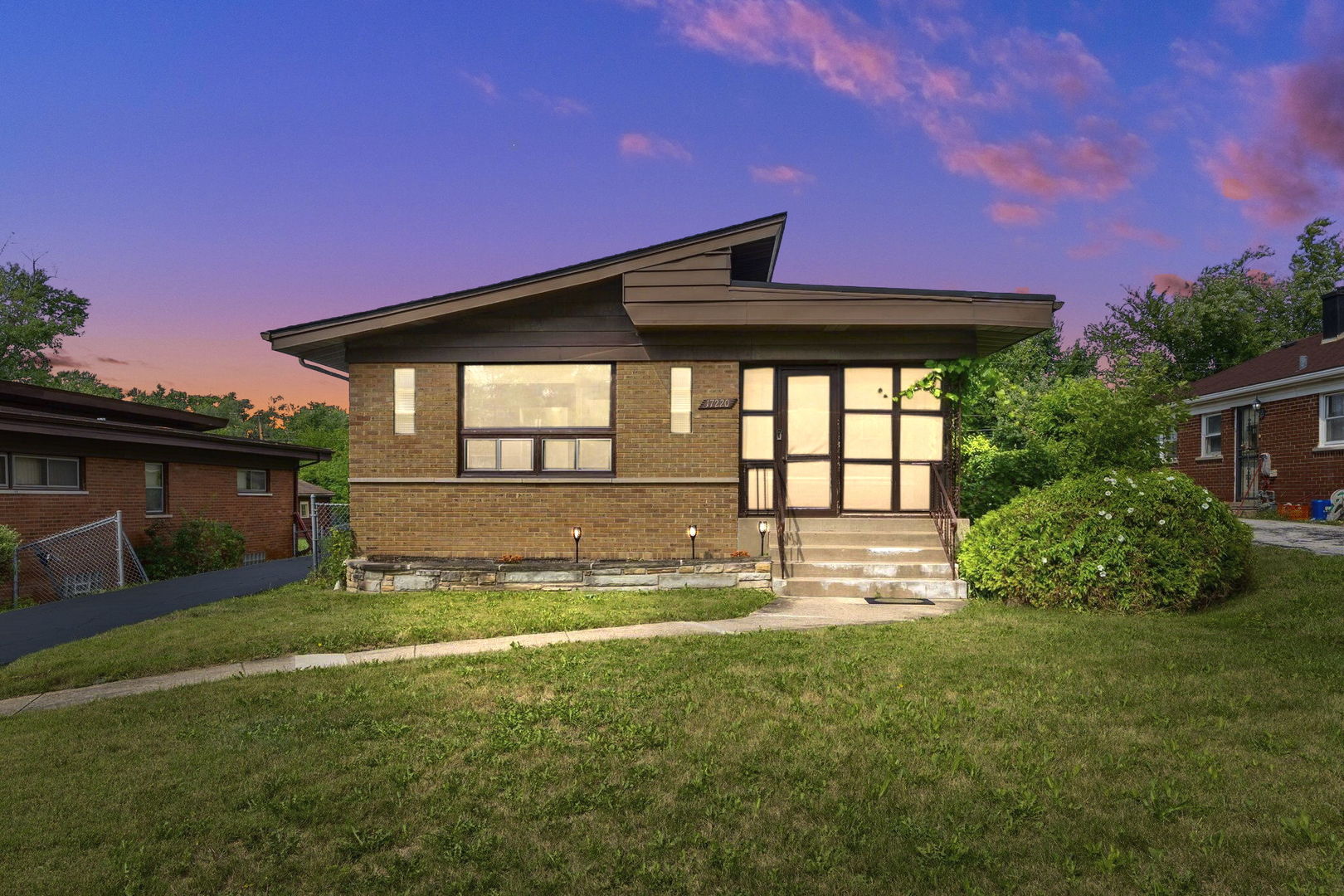 17220 Highland Avenue, Hazel Crest, IL 60429