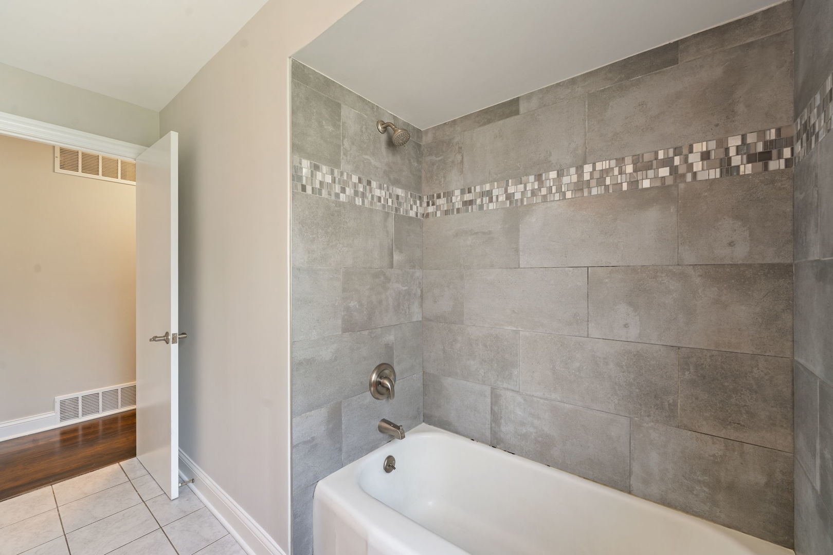 17220 Highland Avenue, Hazel Crest, IL 60429