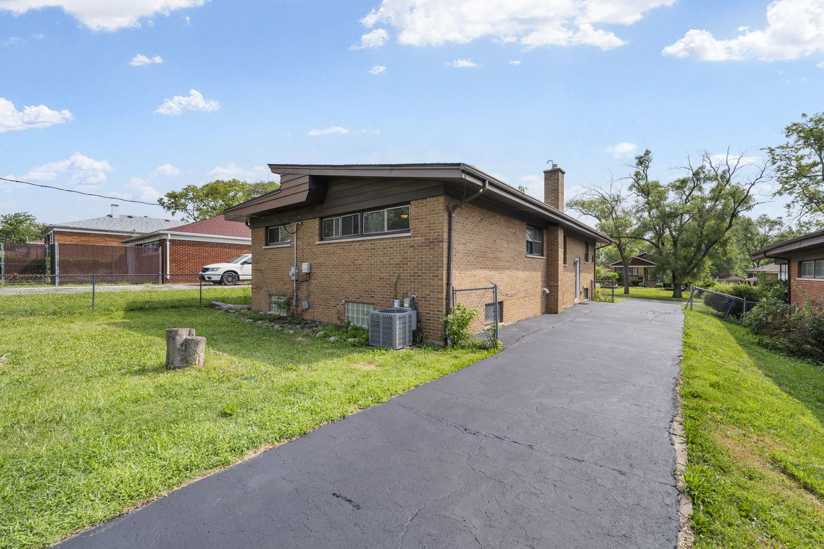17220 Highland Avenue, Hazel Crest, IL 60429