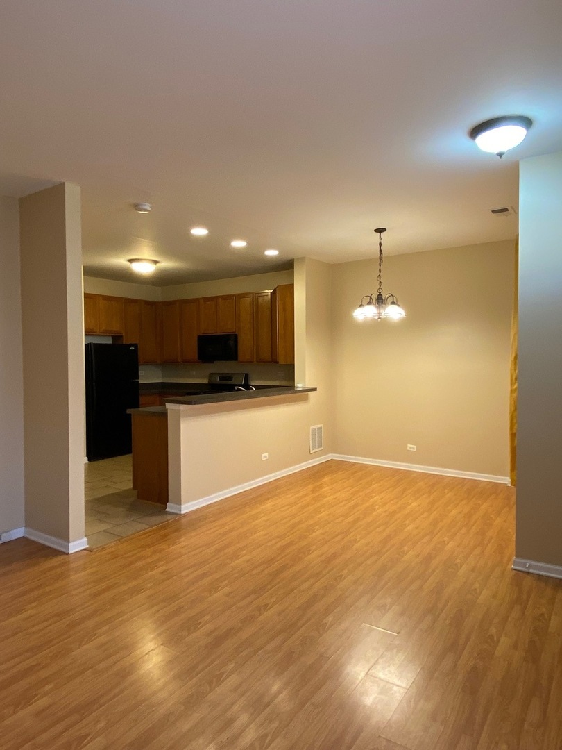 266 SPRINGBROOK Trail, Oswego, IL 60543