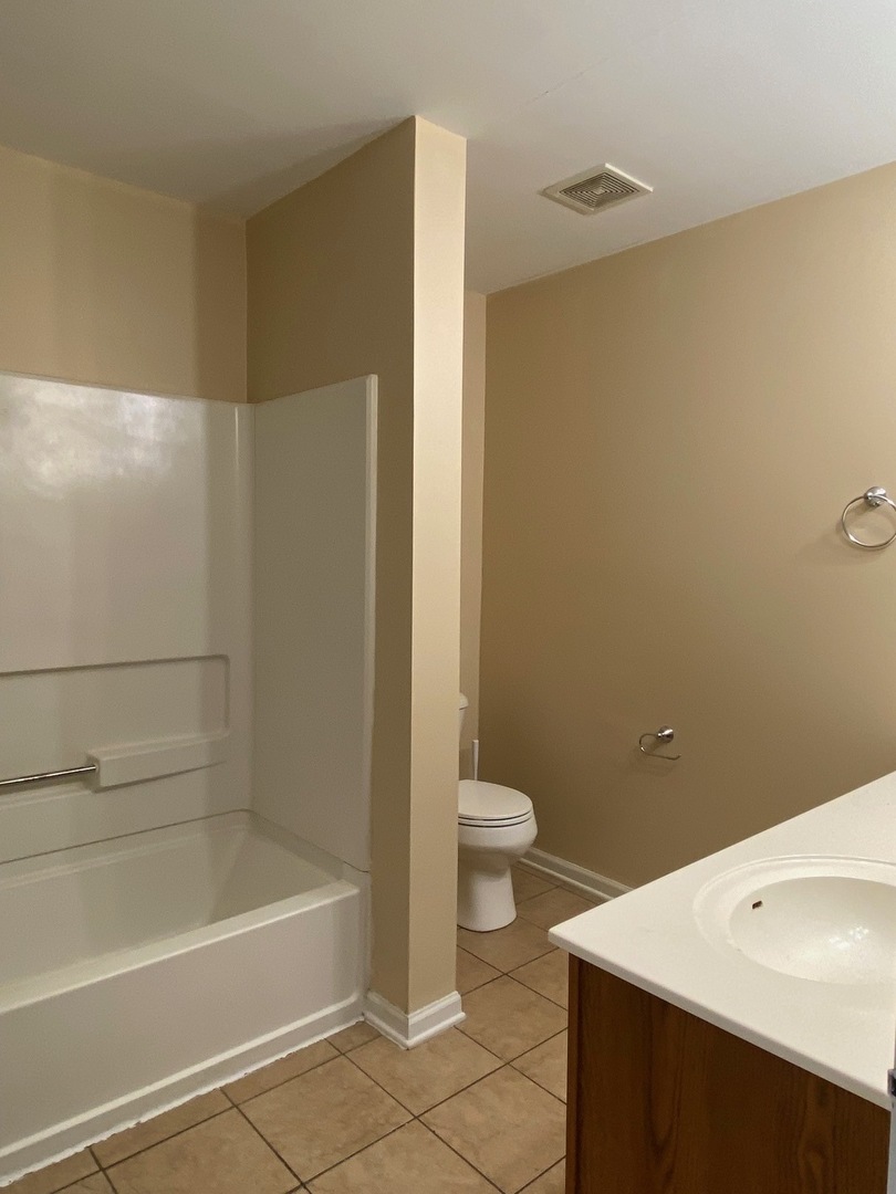 266 SPRINGBROOK Trail, Oswego, IL 60543