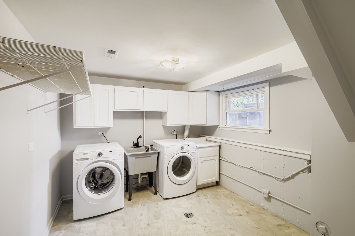 5904 Elm Street, Lisle, IL 60532