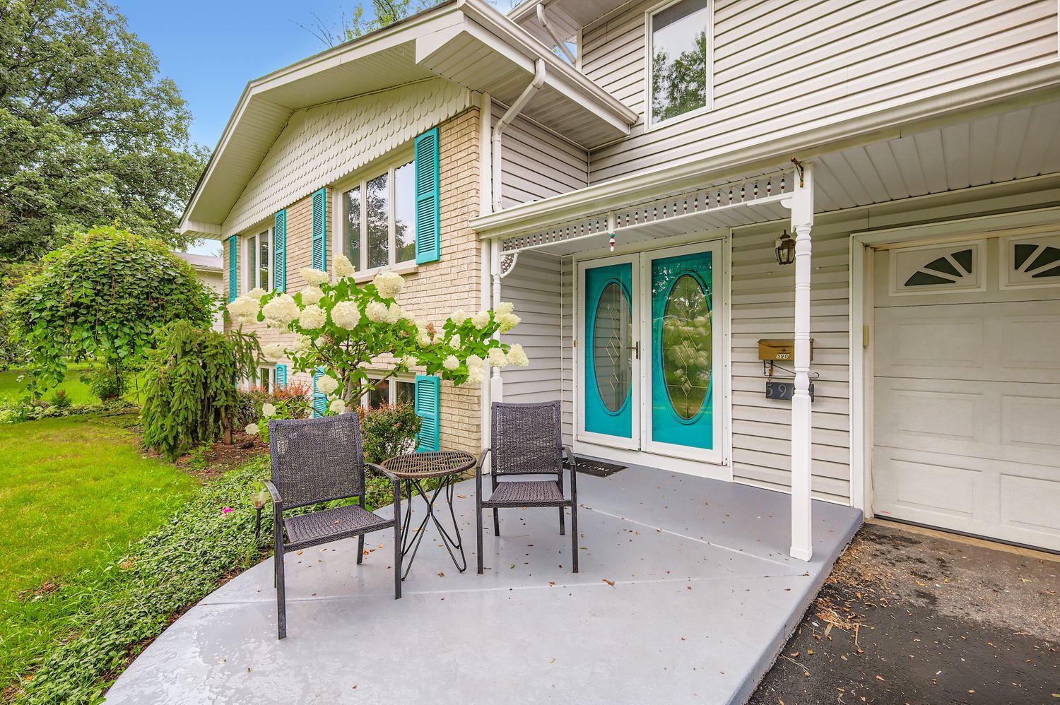 5904 Elm Street, Lisle, IL 60532