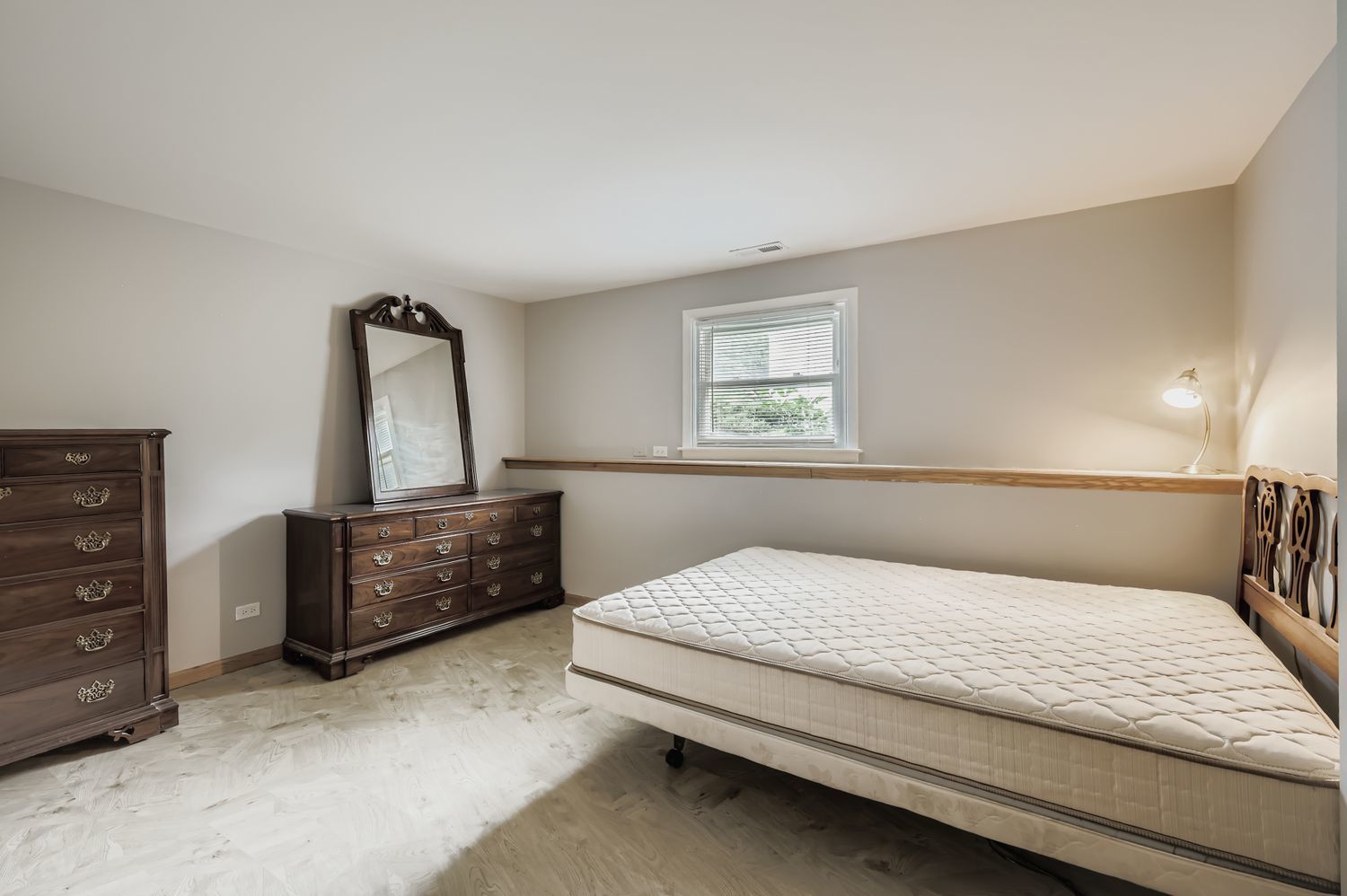 5904 Elm Street, Lisle, IL 60532