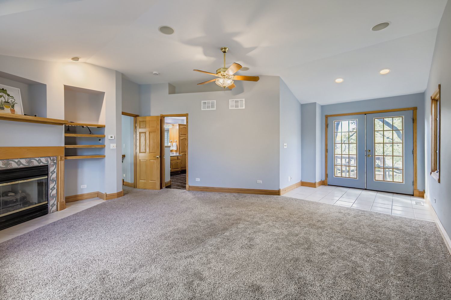 5904 Elm Street, Lisle, IL 60532