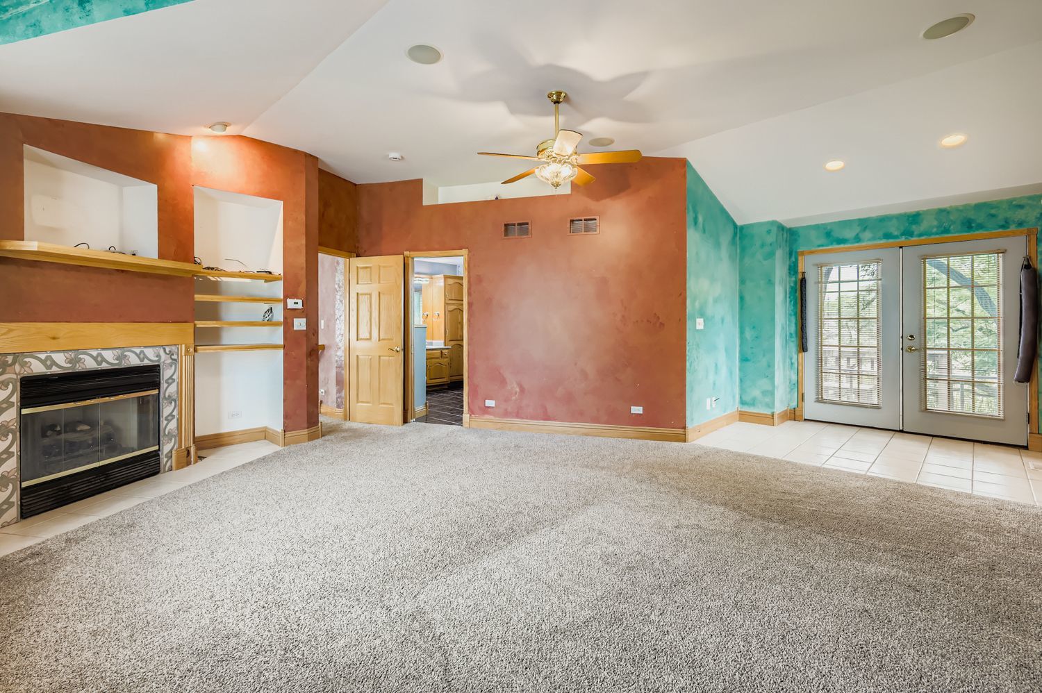 5904 Elm Street, Lisle, IL 60532