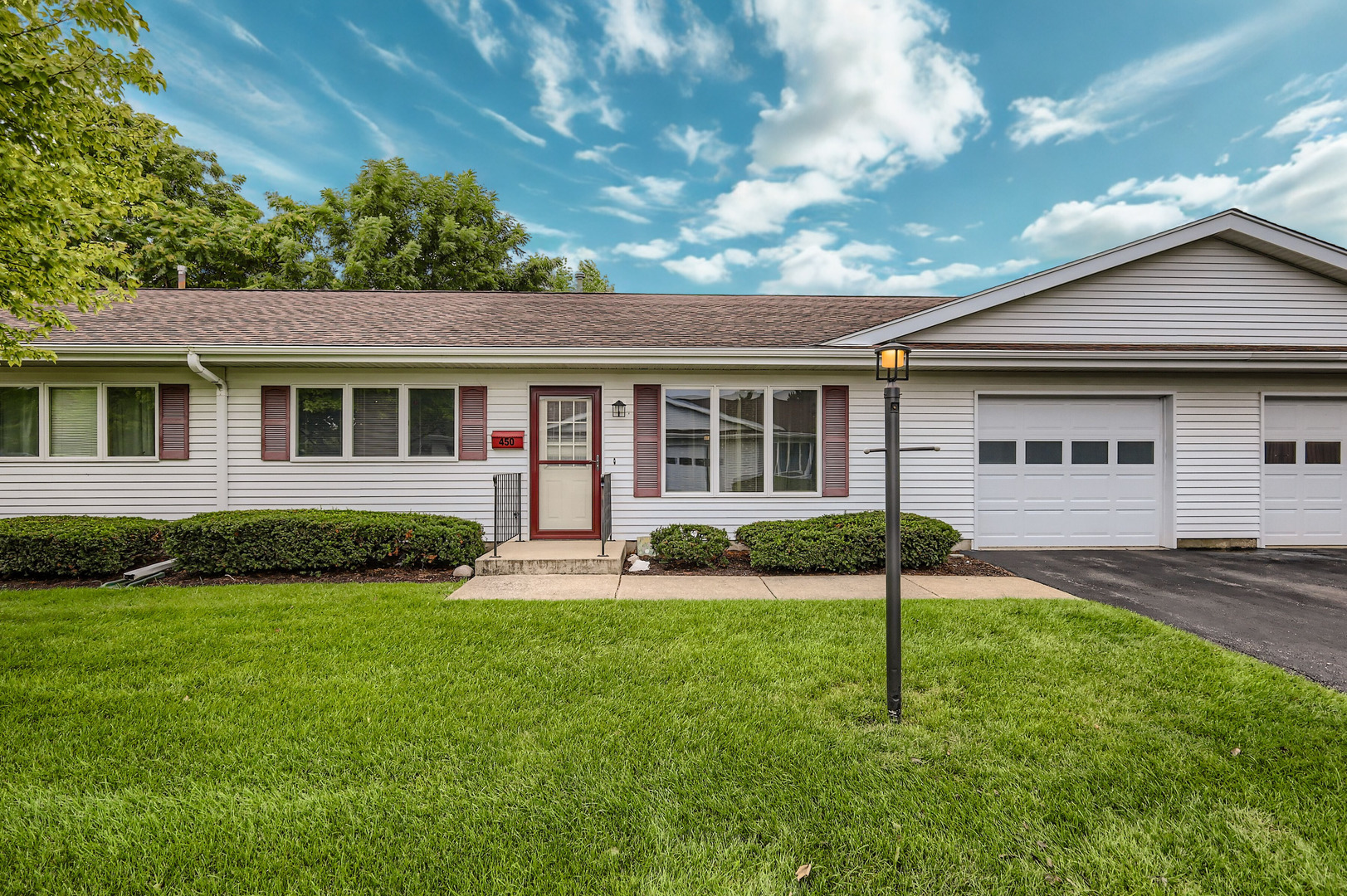 450 E Exchange Street, Sycamore, IL 60178