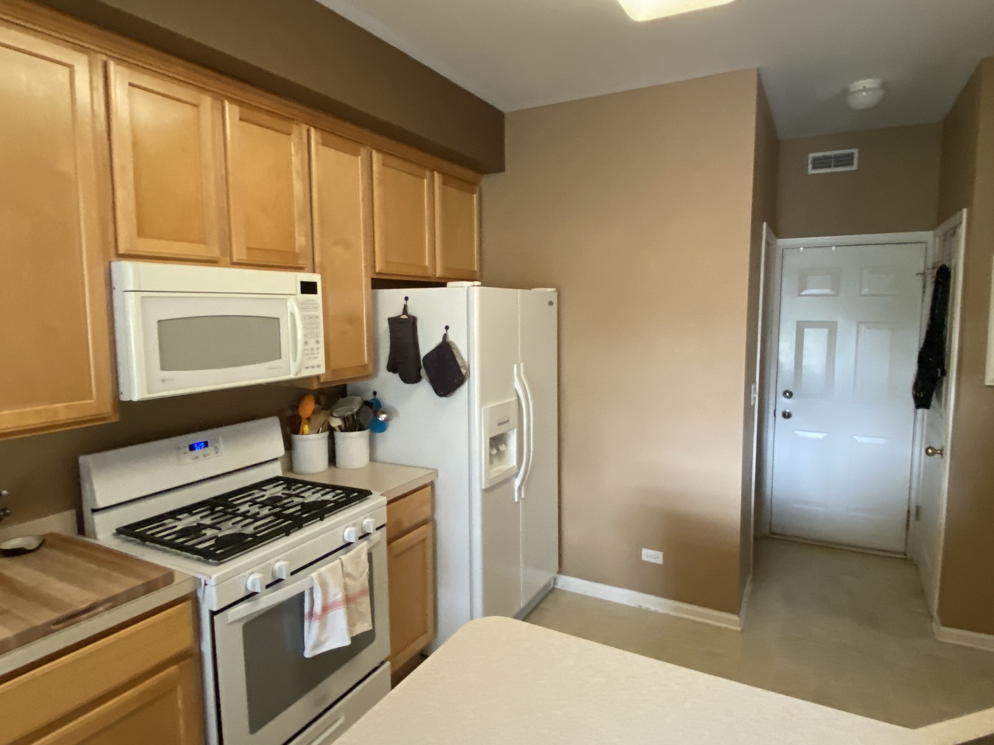 3260 Bromley Lane #3260, Aurora, IL 60502