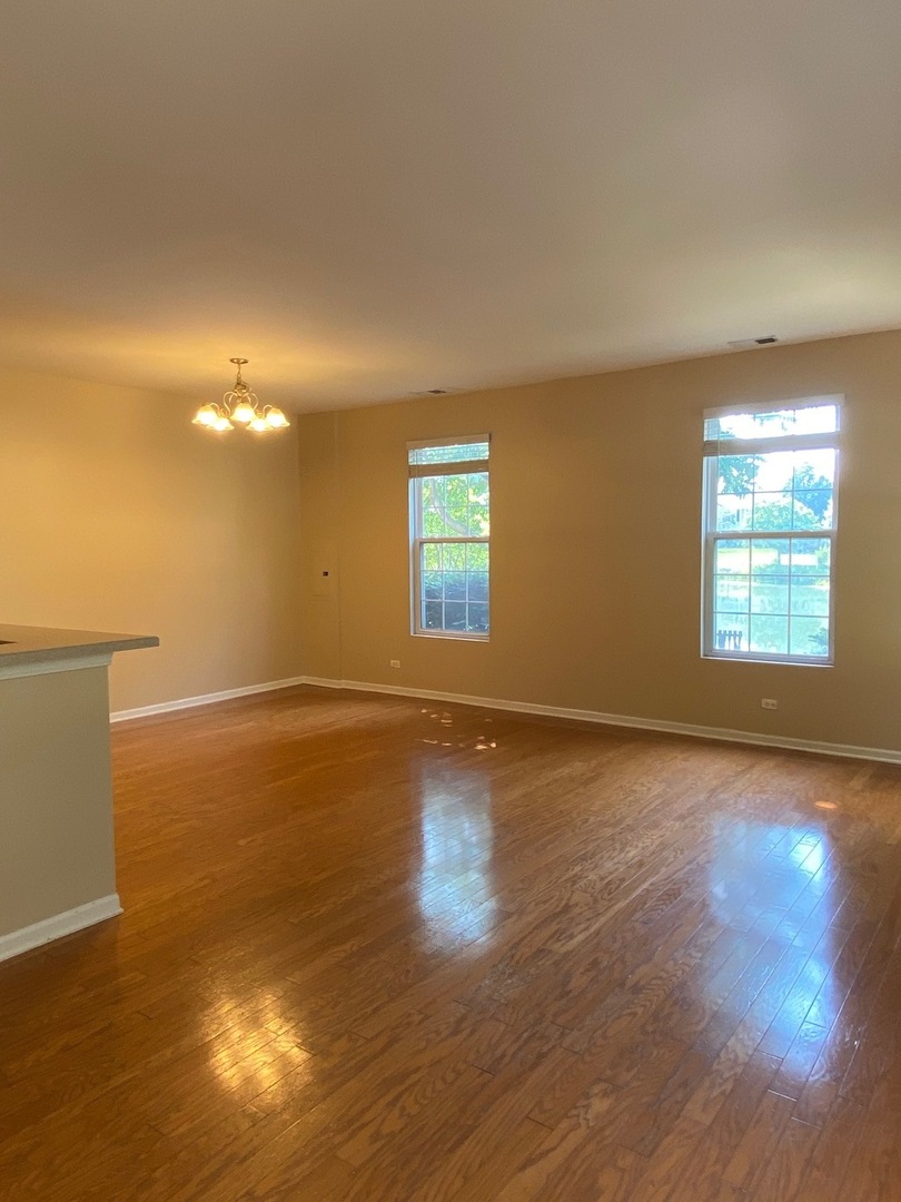 201 Springbrook Trail, Oswego, IL 60543