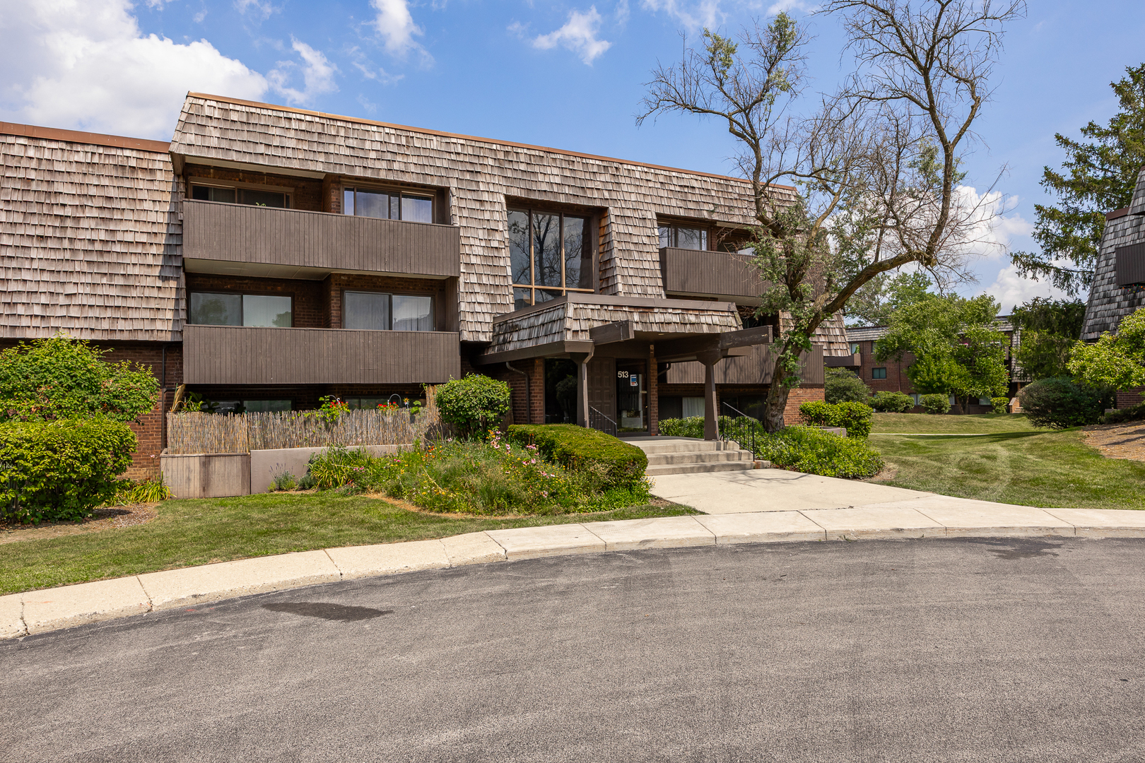 513 Timber Ridge Drive #308, Carol Stream, IL 60188