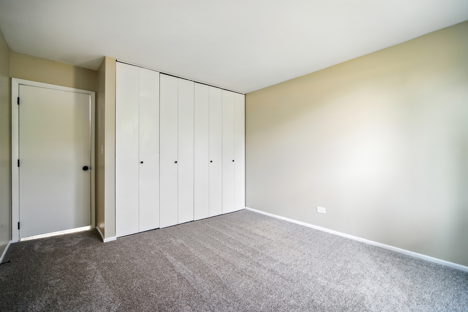2600 Brookwood Way Drive #113A, Rolling Meadows, IL 60008