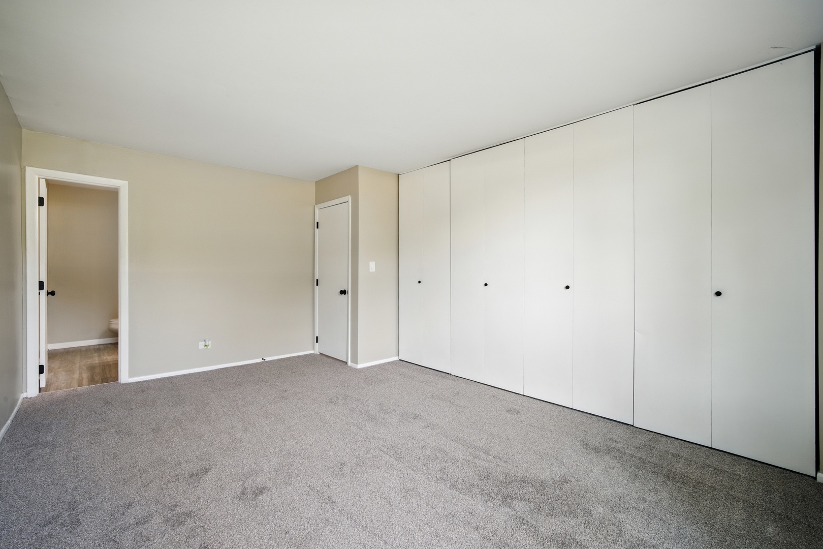 2600 Brookwood Way Drive #113A, Rolling Meadows, IL 60008