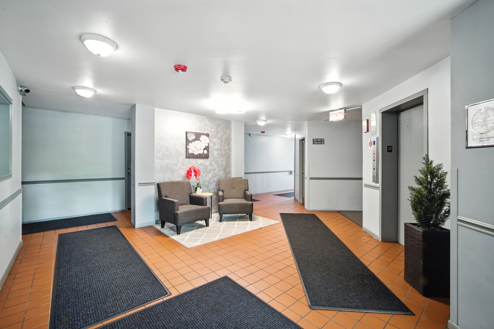 2600 Brookwood Way Drive #113A, Rolling Meadows, IL 60008