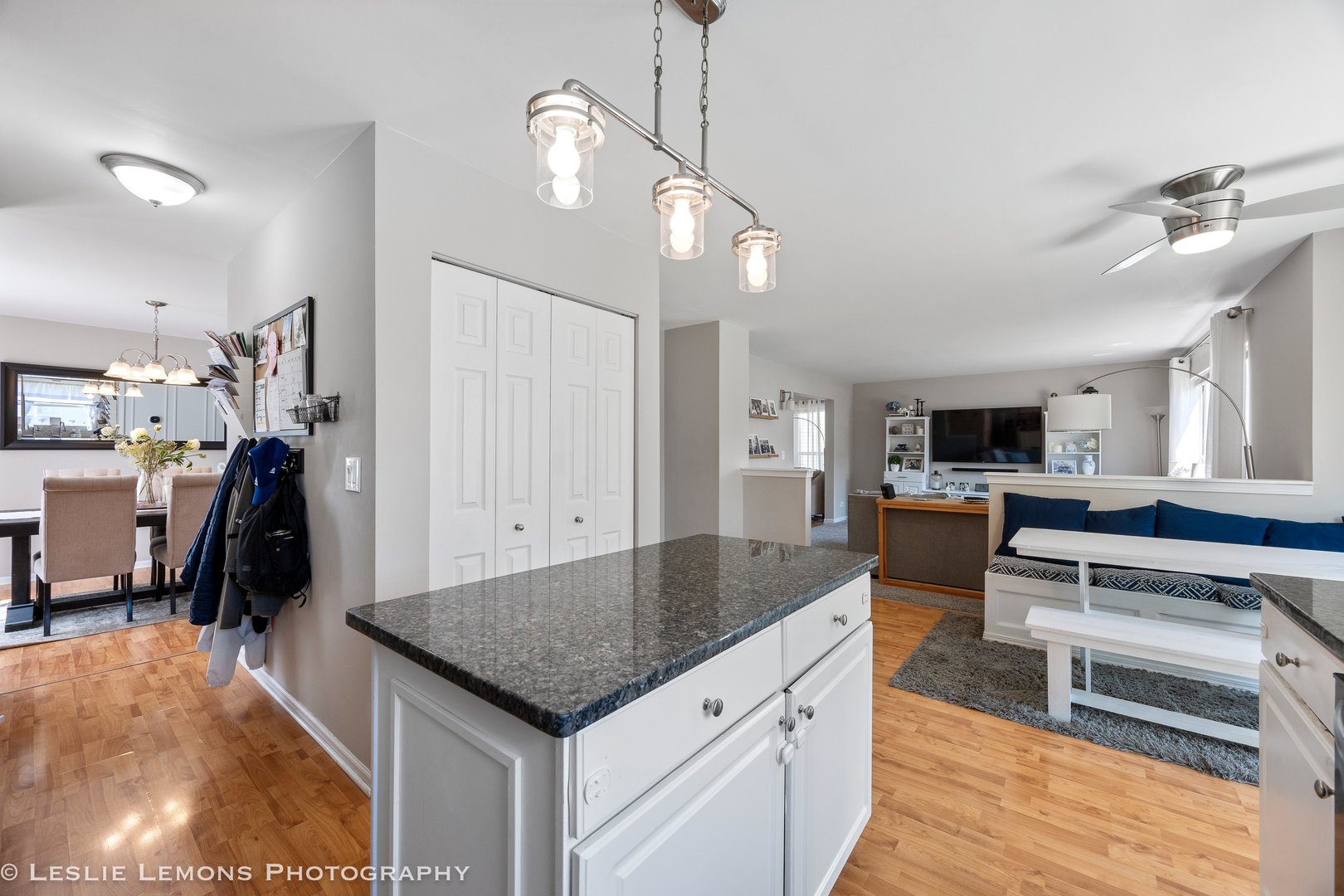 531 Hillcrest Drive, Bolingbrook, IL 60440