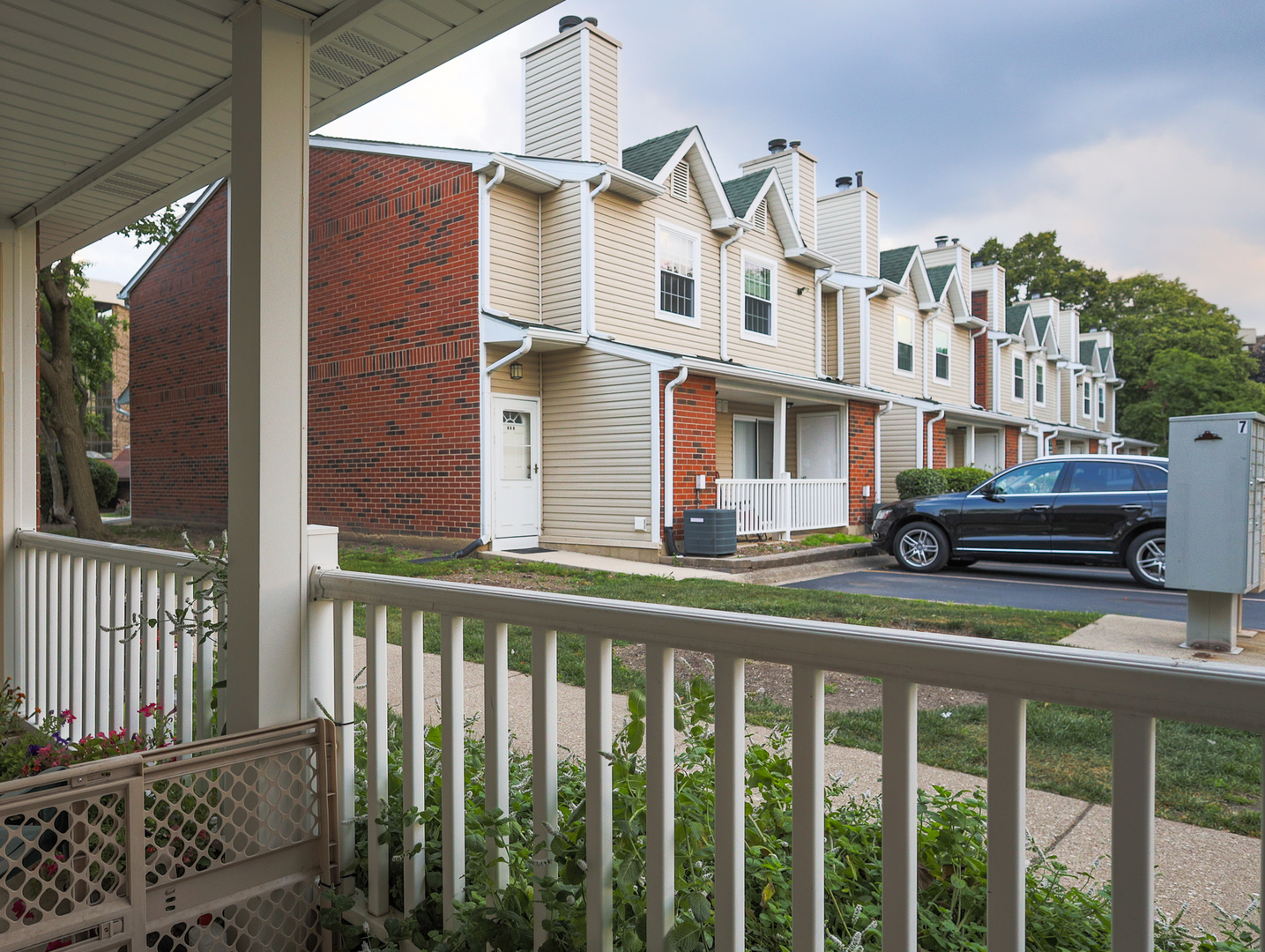 1285 WYNDHAM Lane #102, Palatine, IL 60074