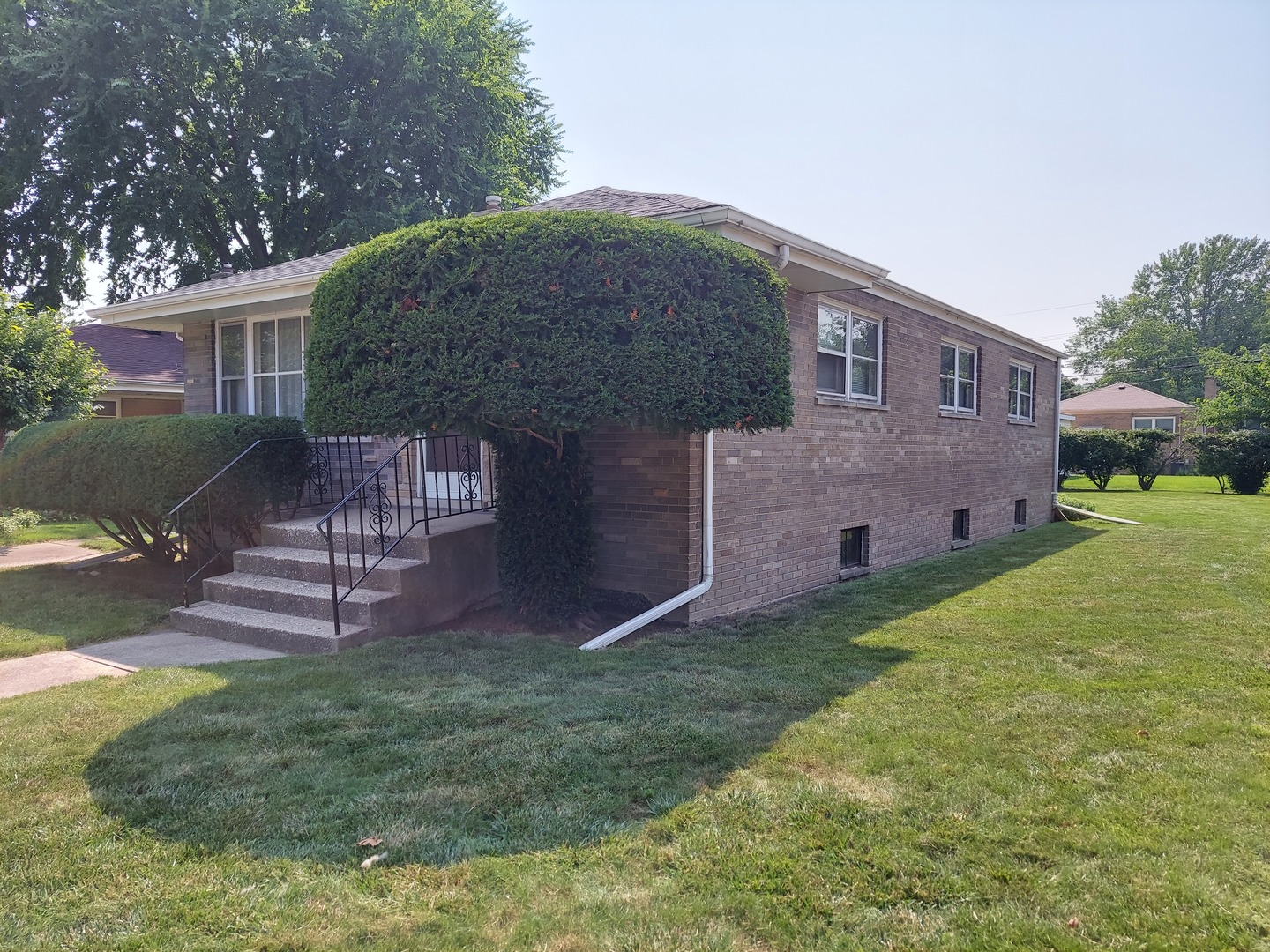 326 Kemman Avenue, La Grange Park, IL 60526