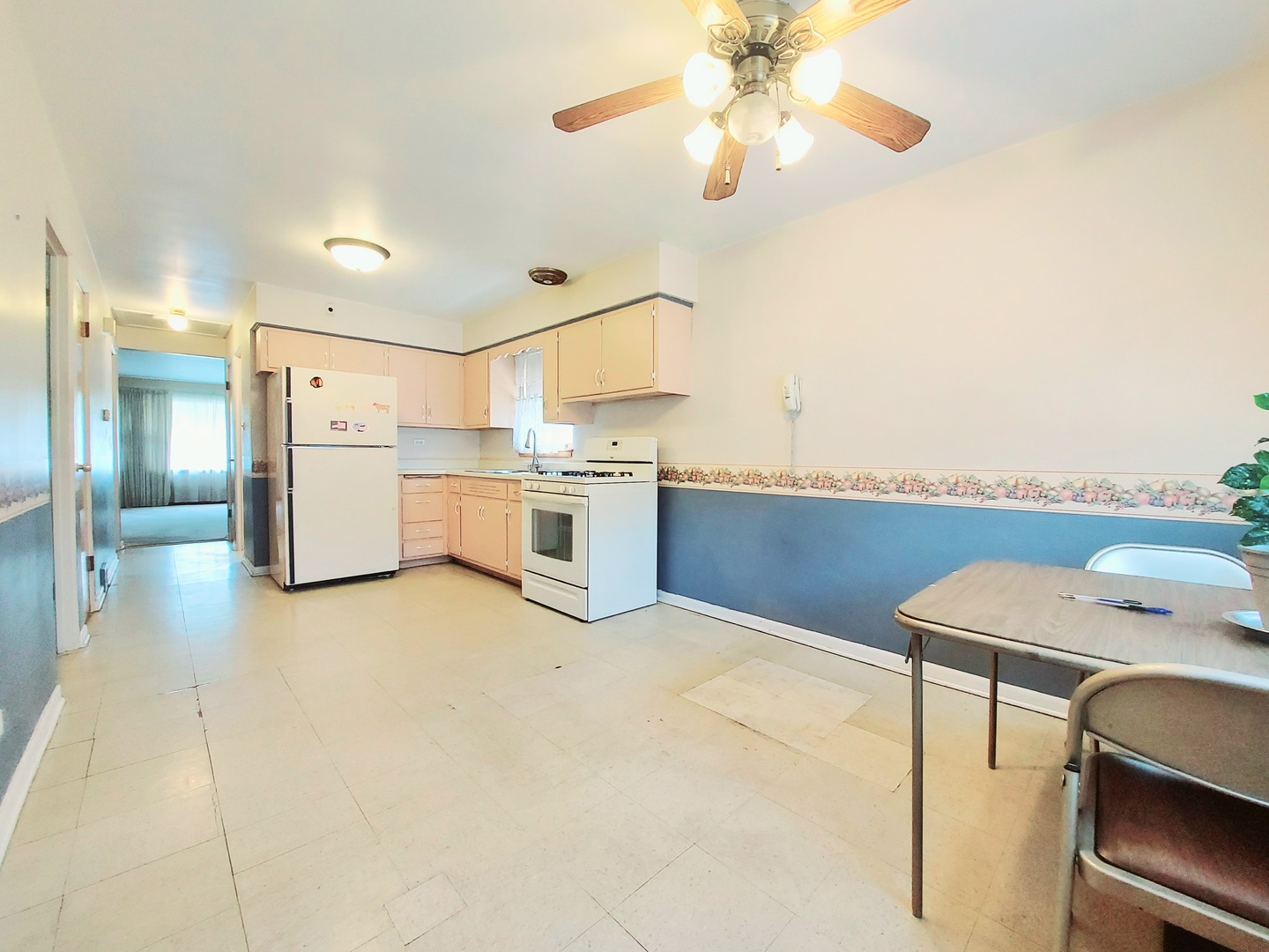 326 Kemman Avenue, La Grange Park, IL 60526